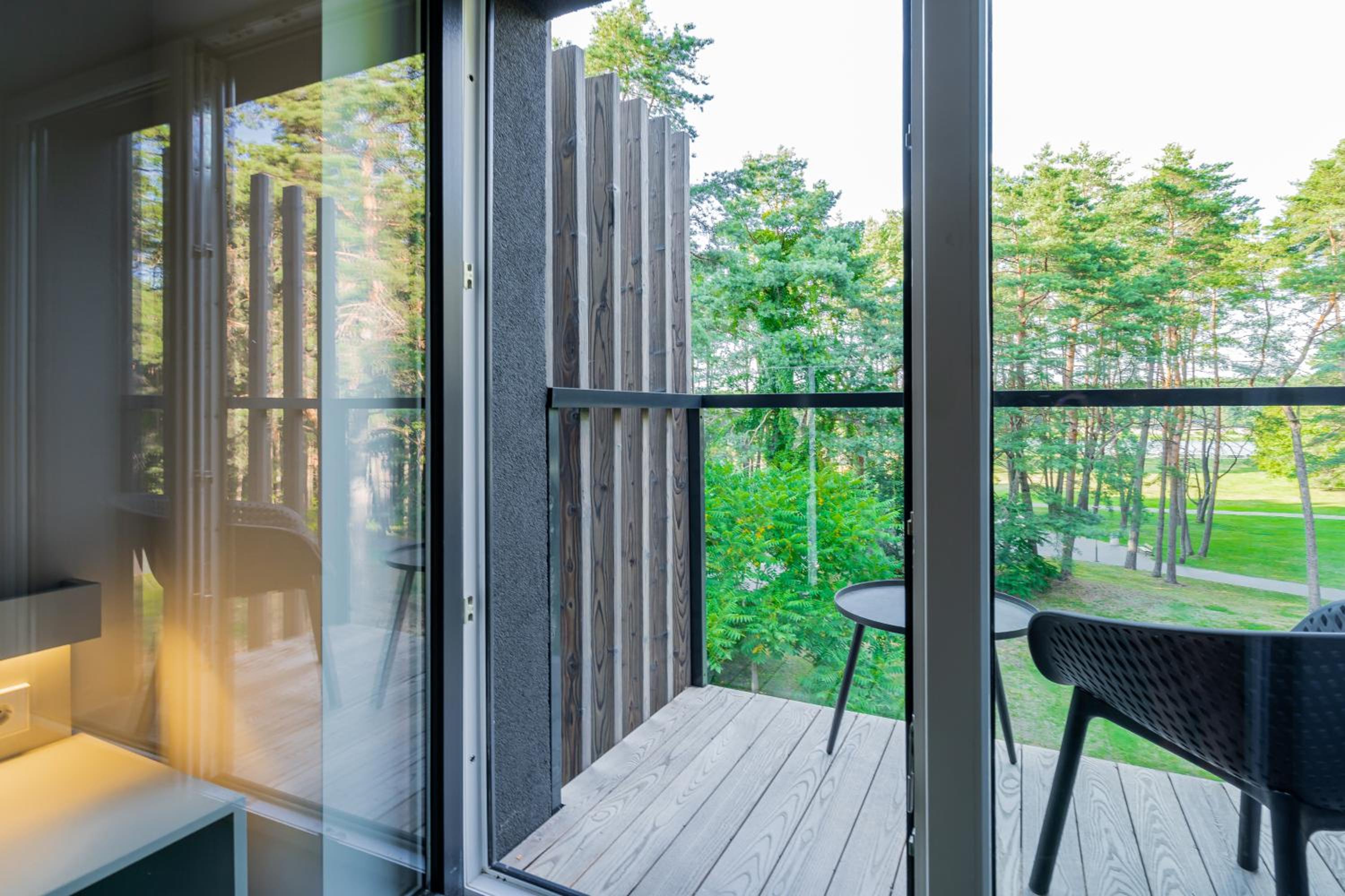 Double Room with Balcony - Photo 7