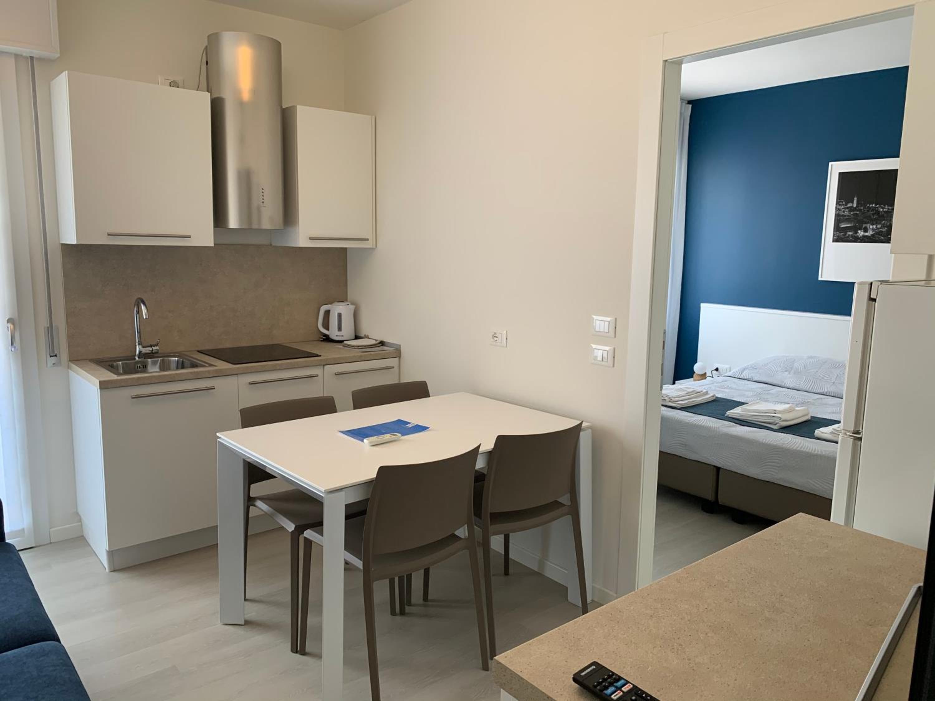 One-Bedroom Apartment photo 2