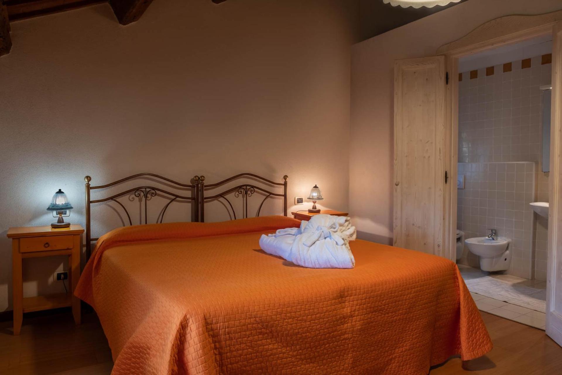 Double Room - Photo 23