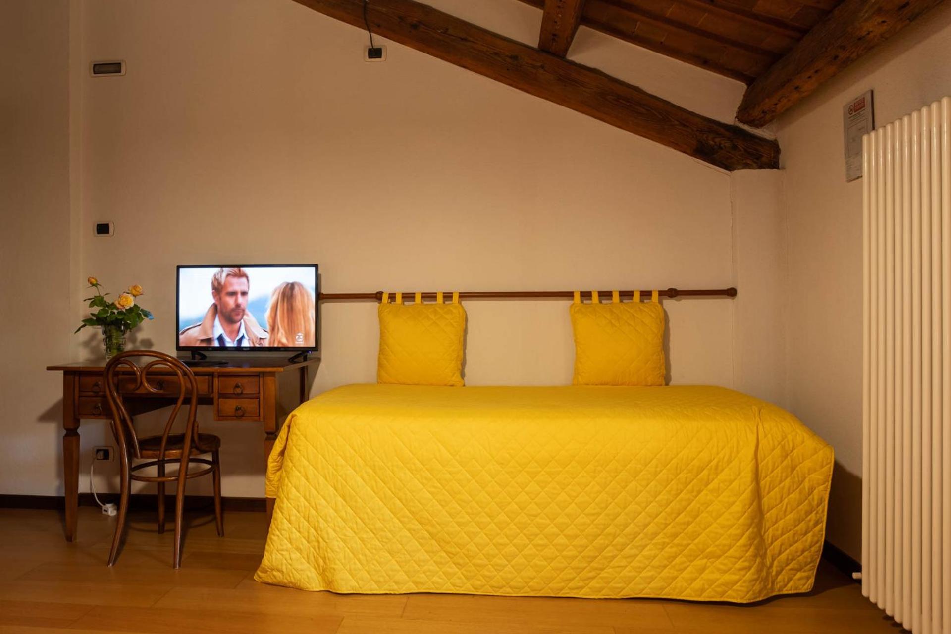 Double Room - Photo 19