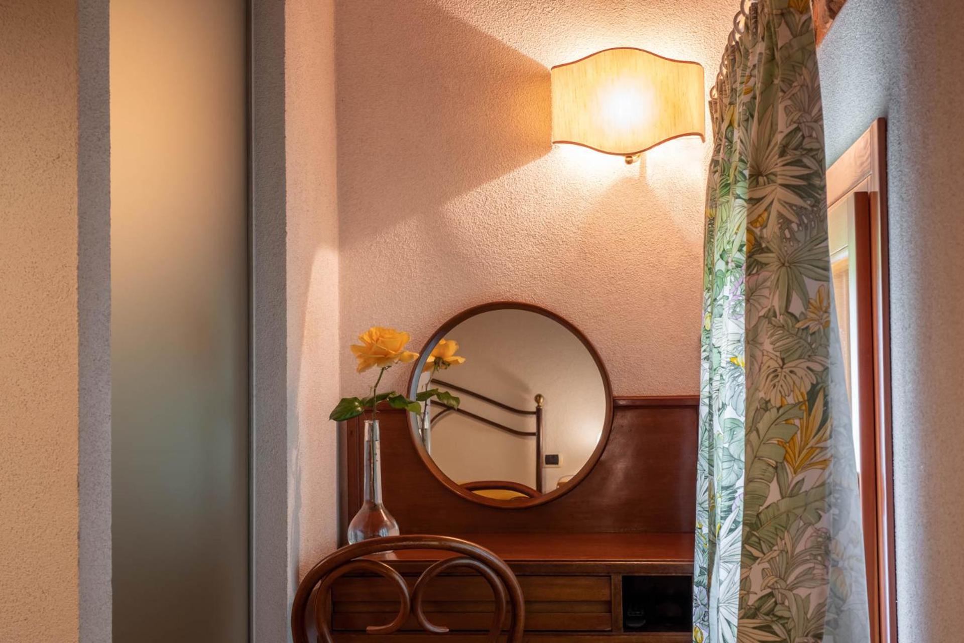 Double Room - Photo 10