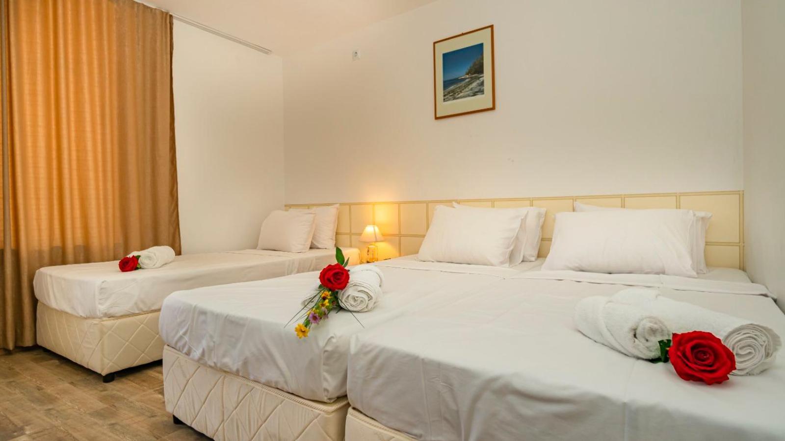 Luxury Triple Room photo 2