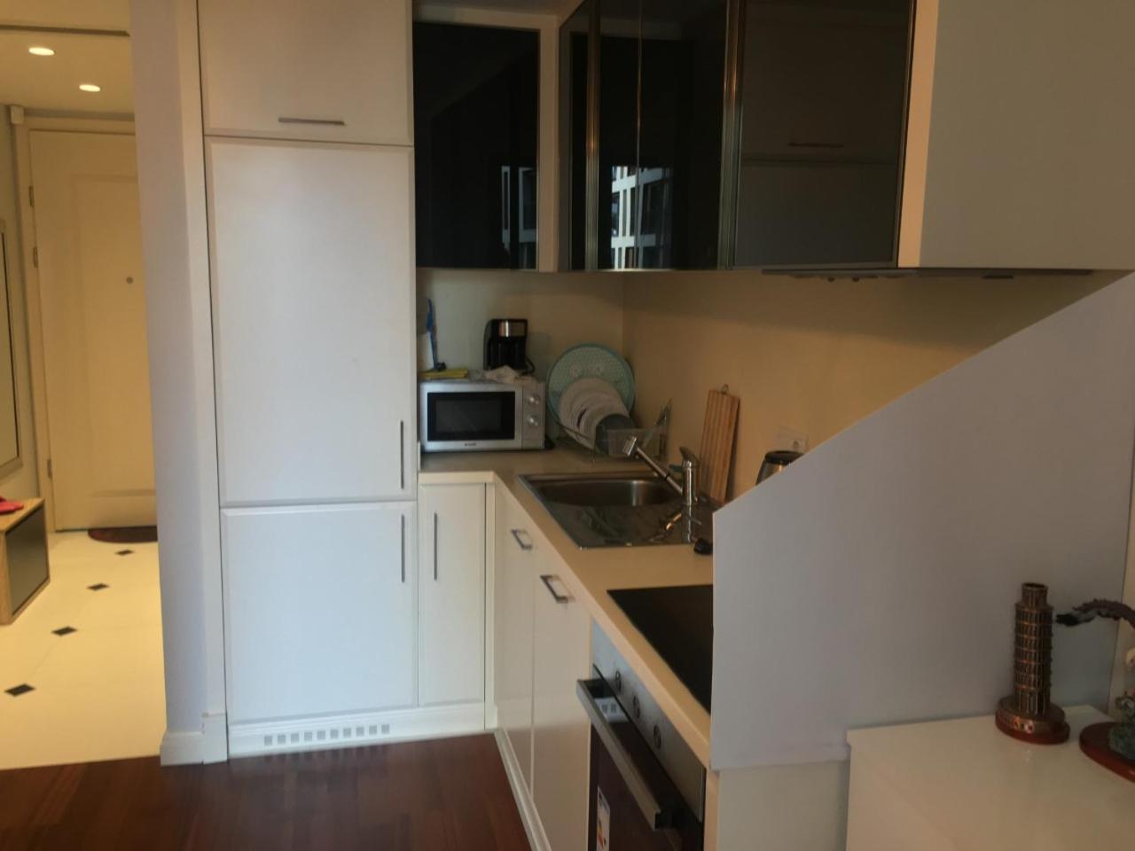 Studio Apartment photo 3