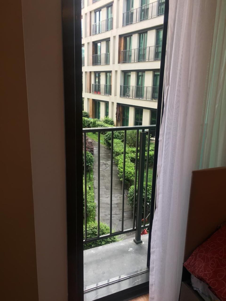 Studio Apartment photo 2