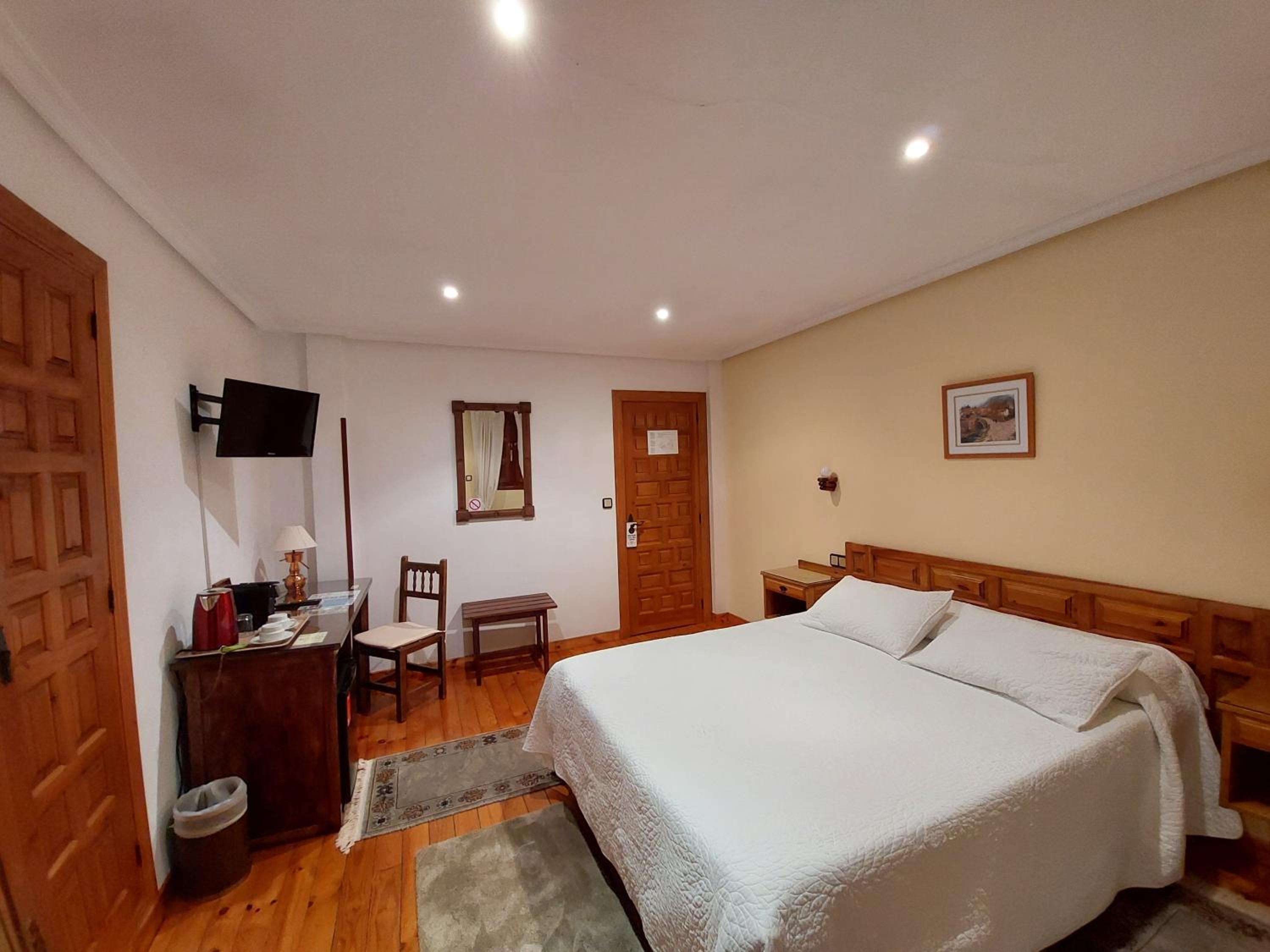 Habitación Doble o con Dos Camas