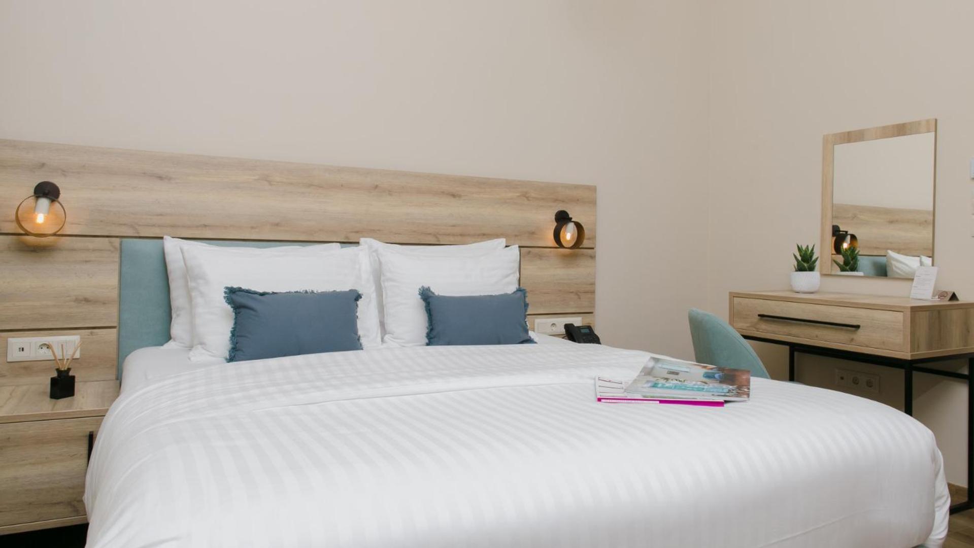 Double or Twin Room photo 1