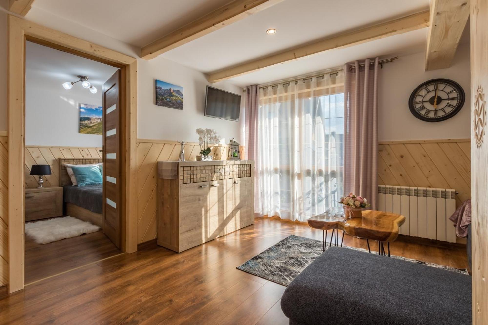 One-Bedroom Apartment - Photo 7