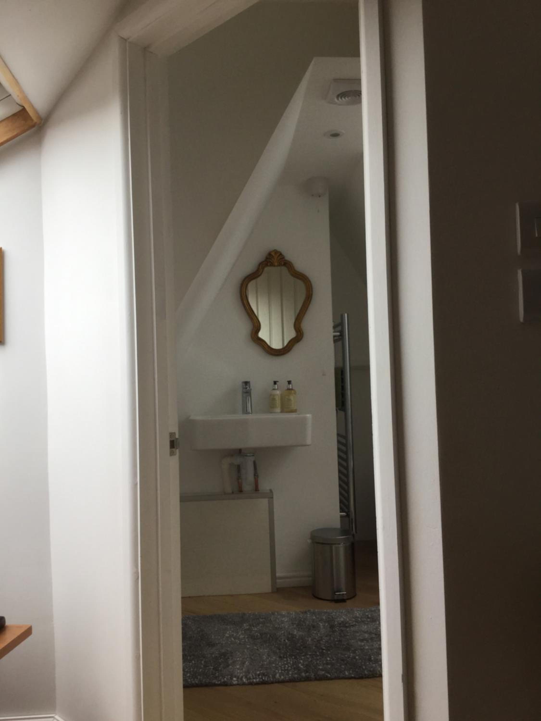 Deluxe Twin Room - Photo 16