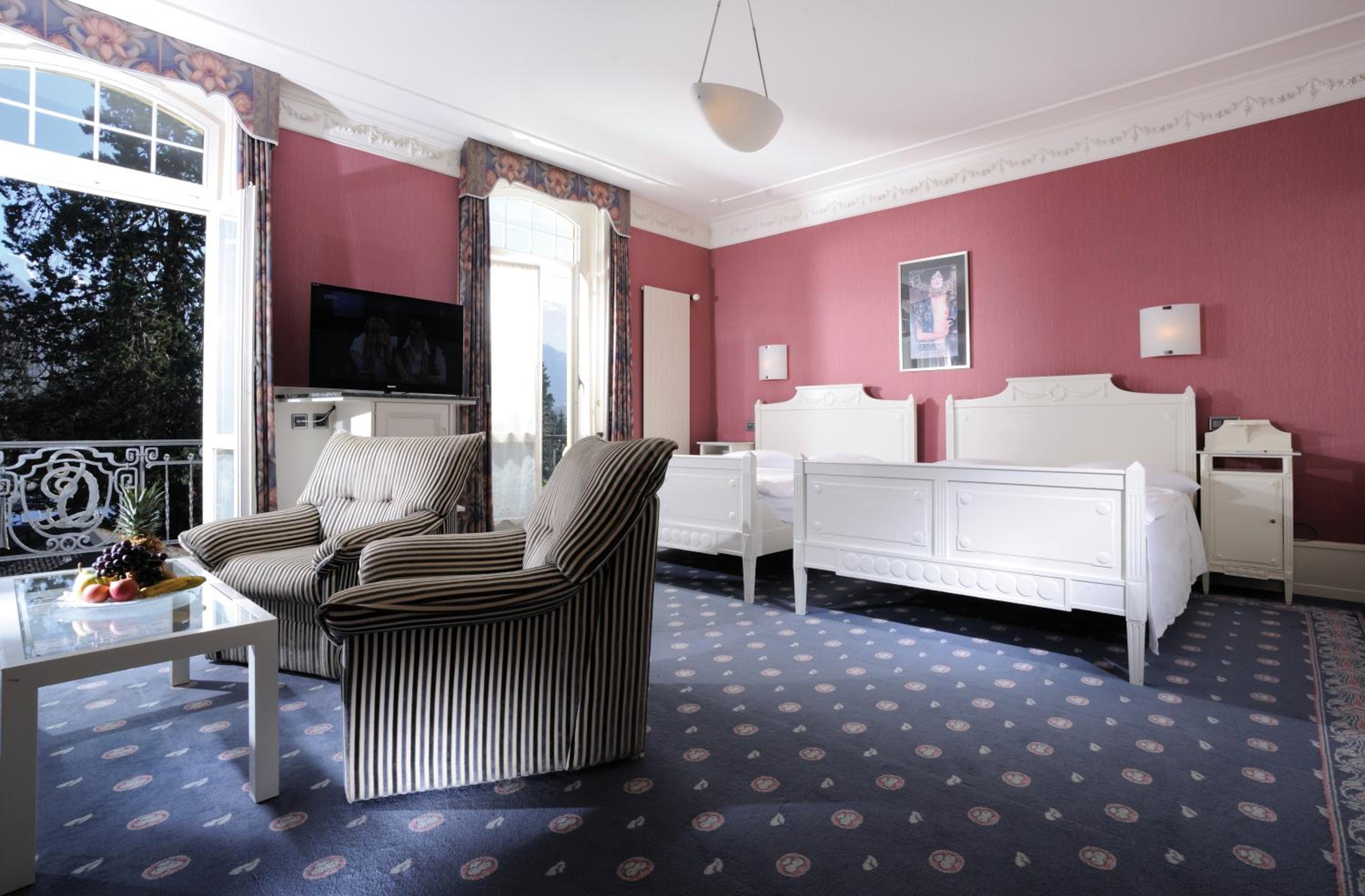 Royal Superior Room thumbnail 5