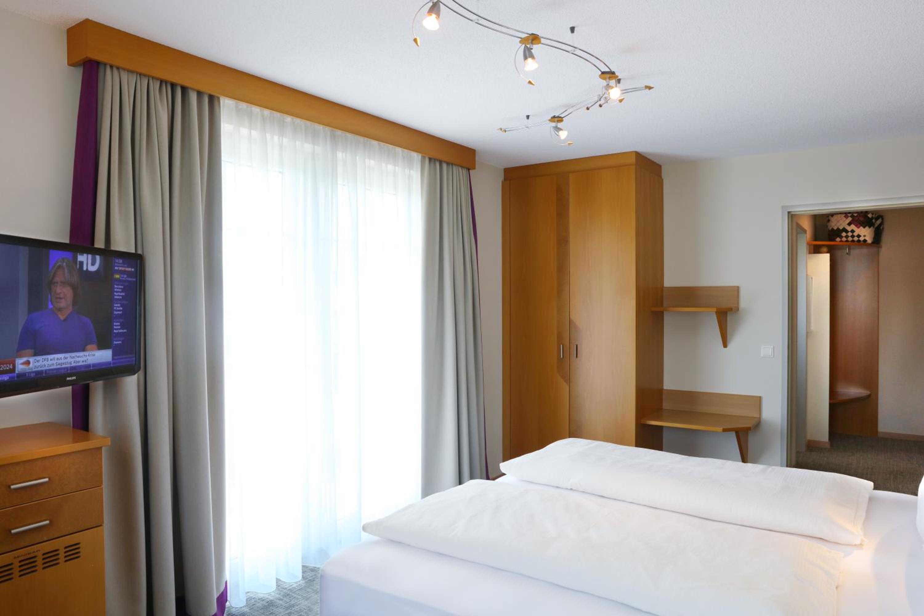 Standard Double Room photo 2