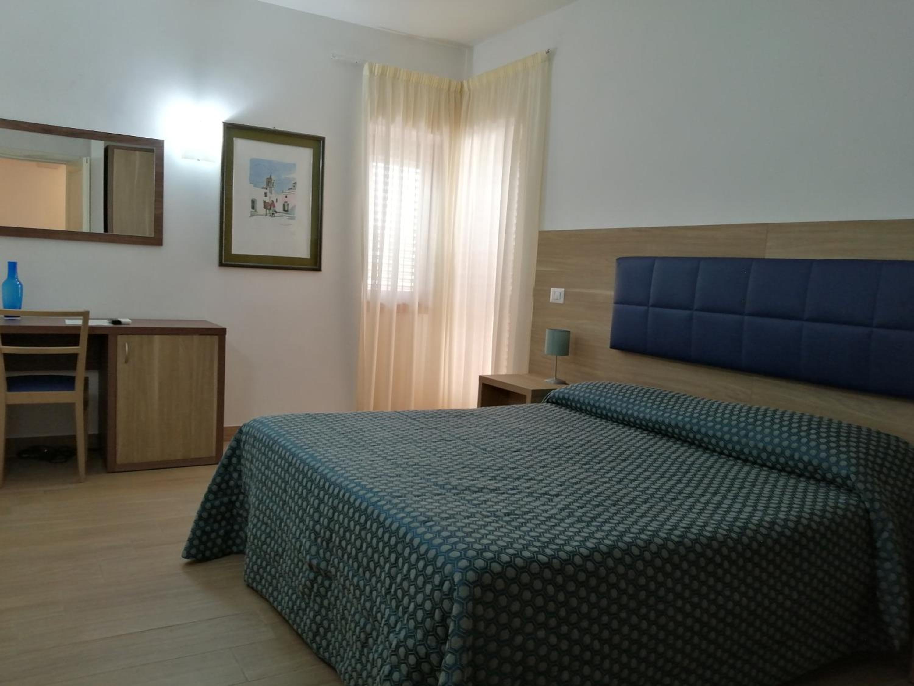 Double Room with Lake View photo 3