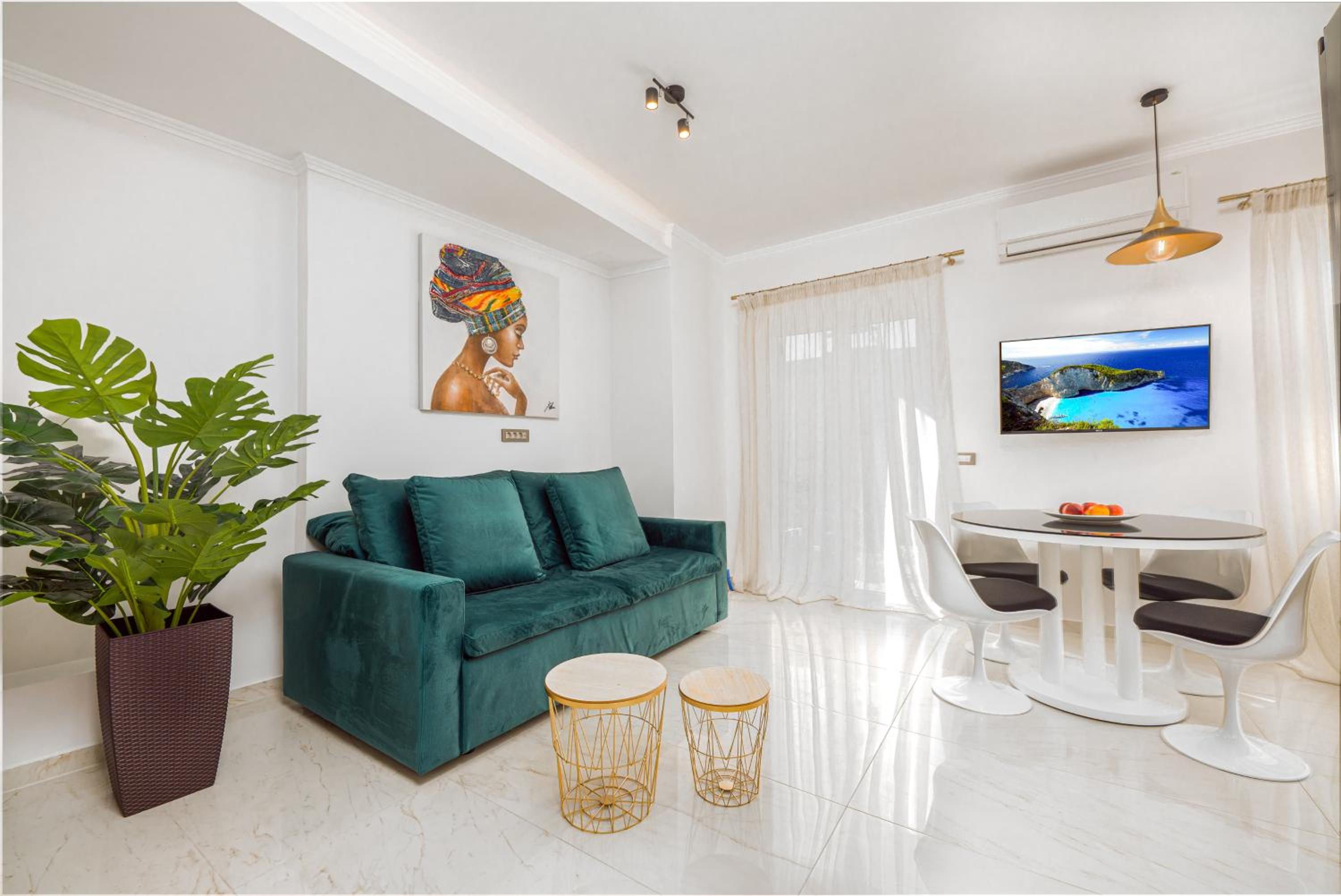 One-Bedroom Apartment
