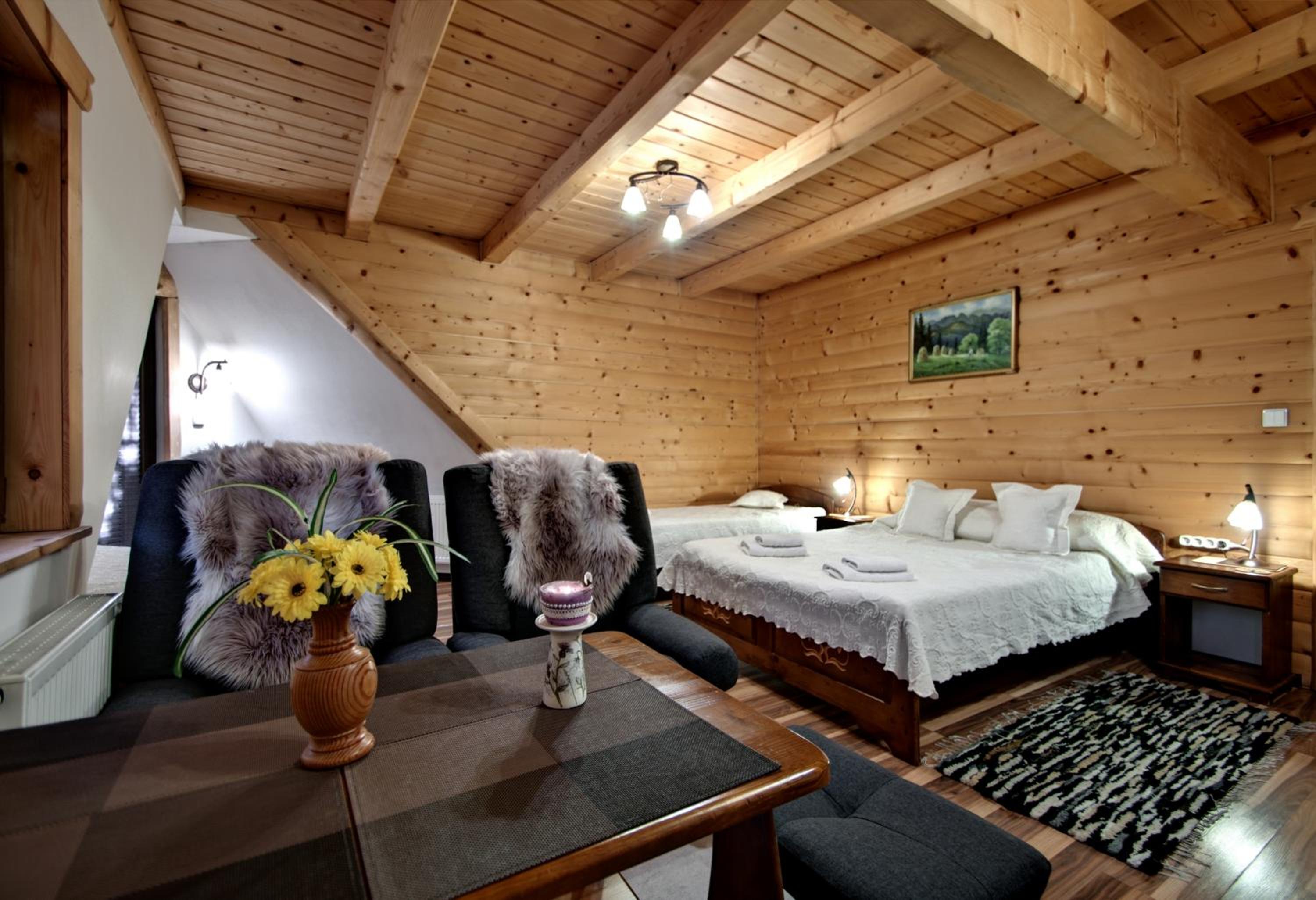 Family Room with Two Balconies - Photo 7