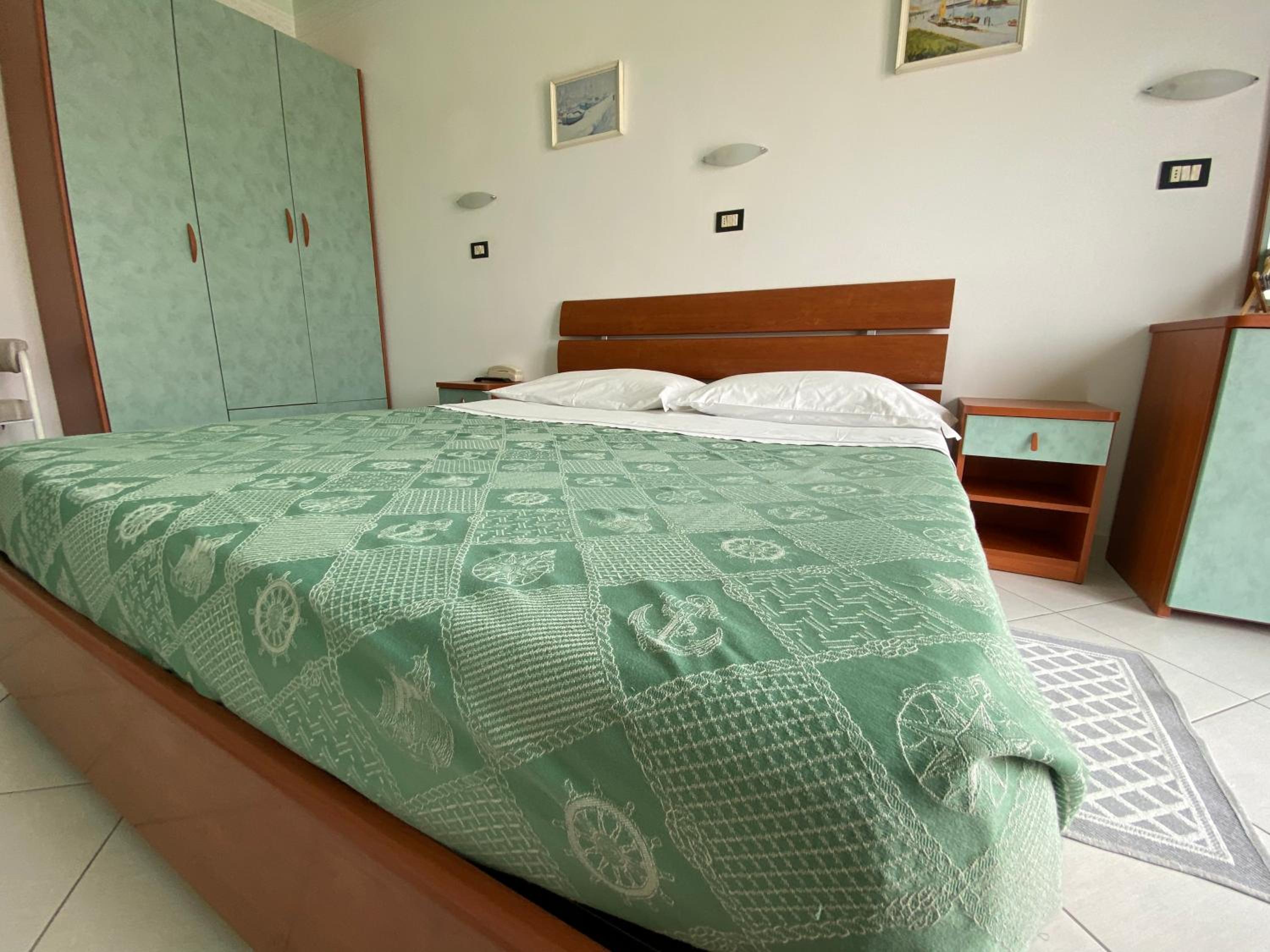 Triple Room - Photo 3