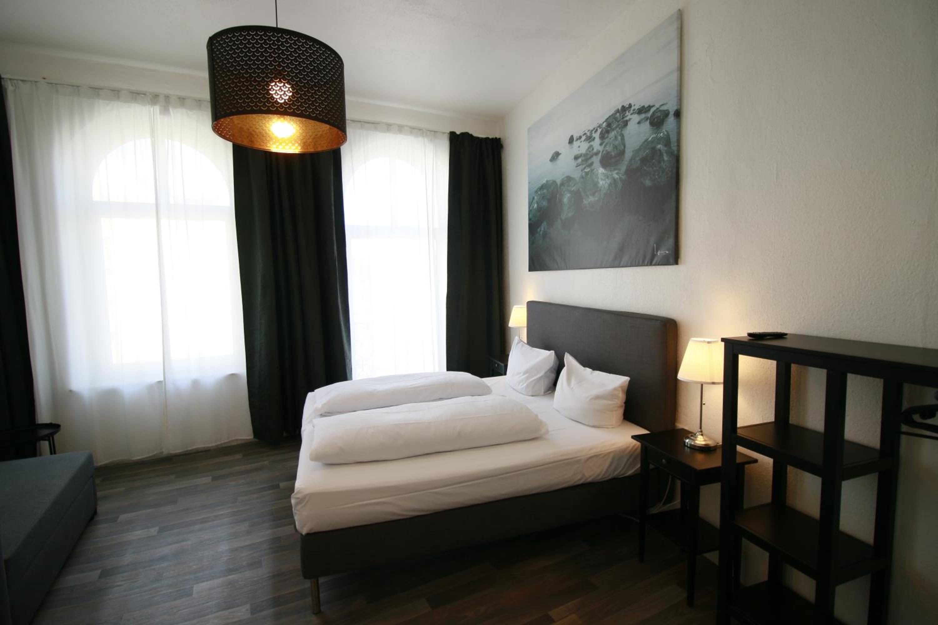 Double Room - Photo 1