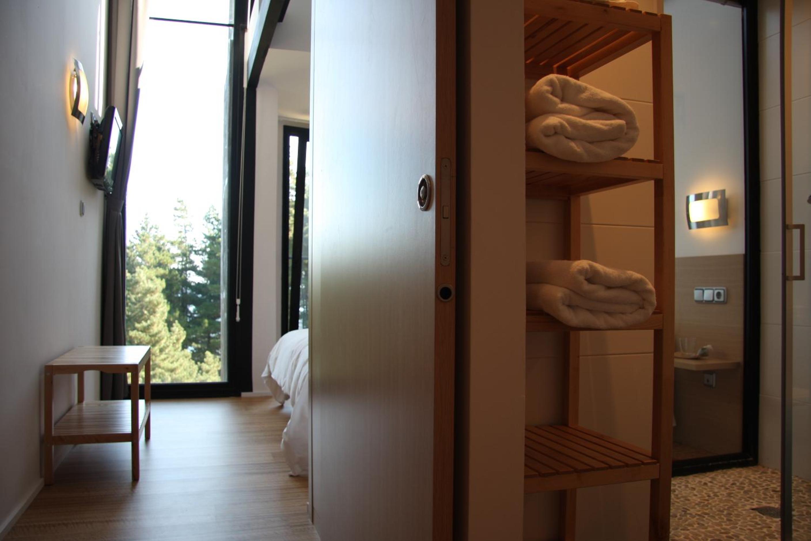 Double Room with Balcony photo 3
