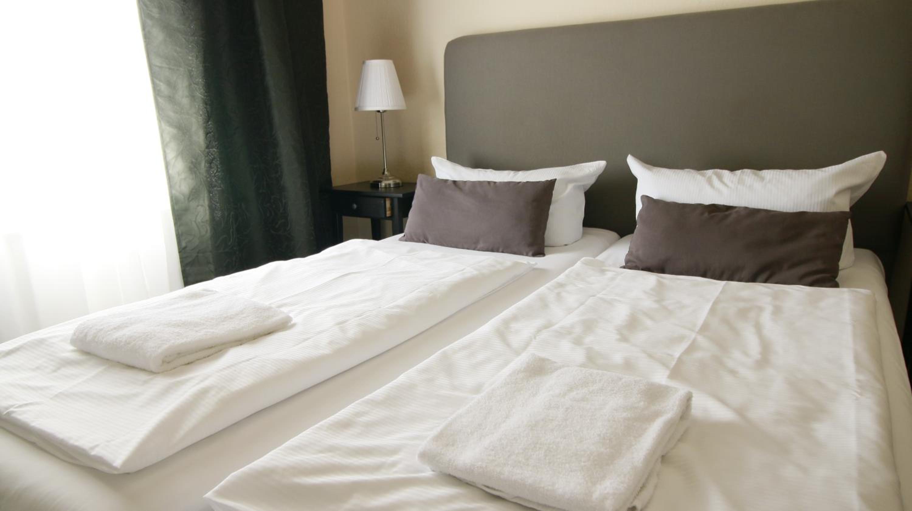 Double Room - Photo 7
