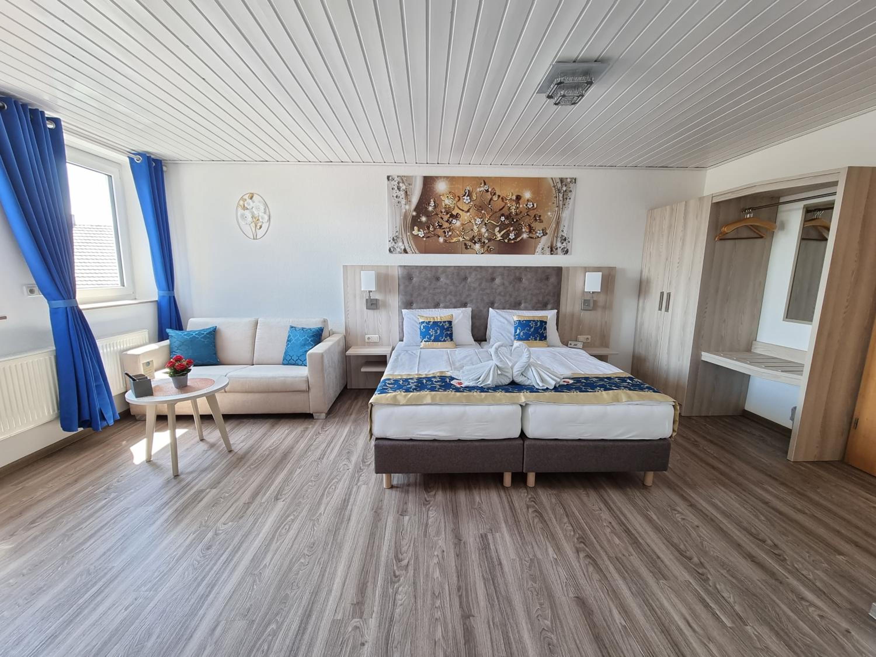 Deluxe Family Room - Photo 4