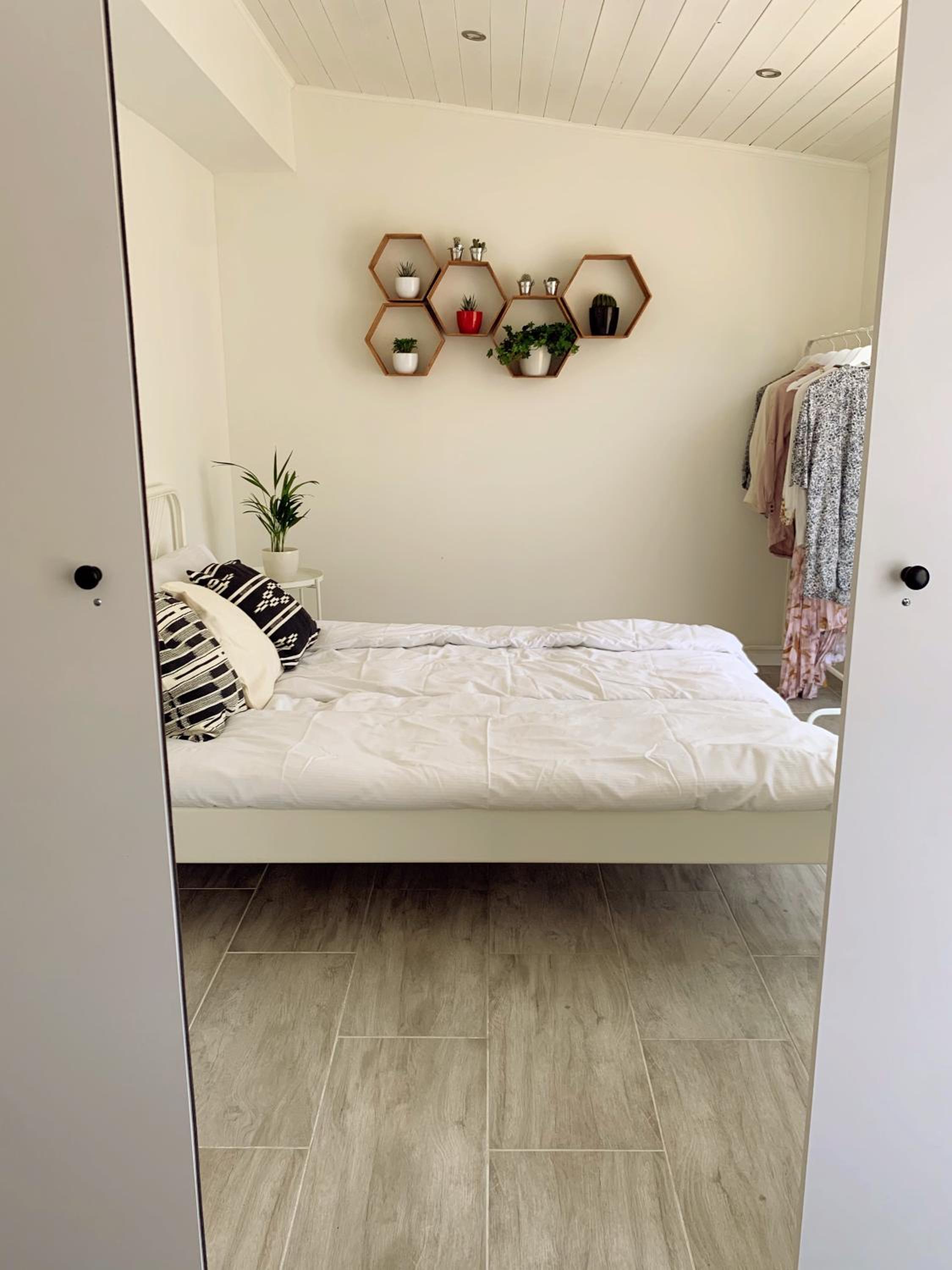 Suite with Lake View - Photo 12