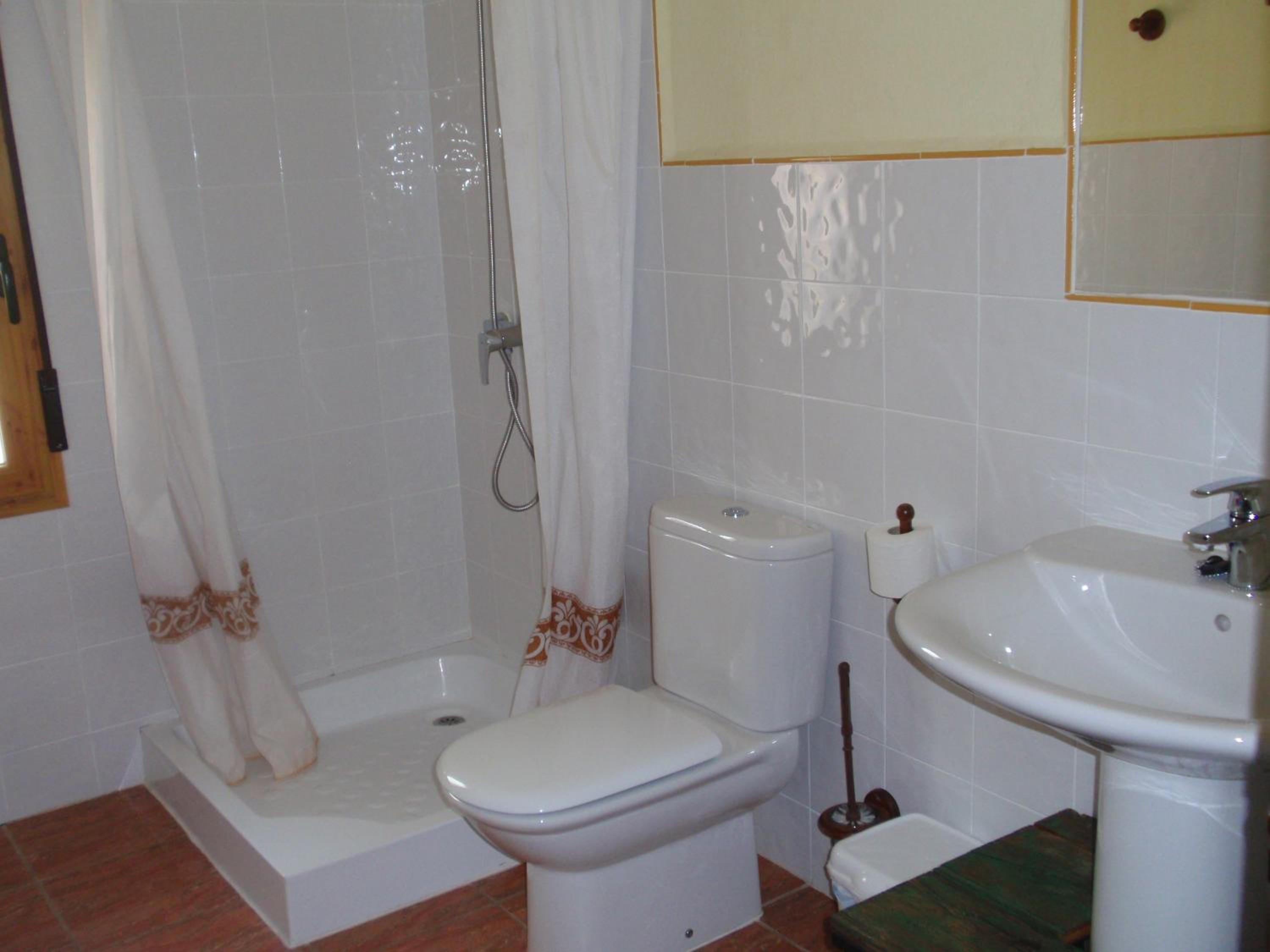 Four-Bedroom House - Photo 8