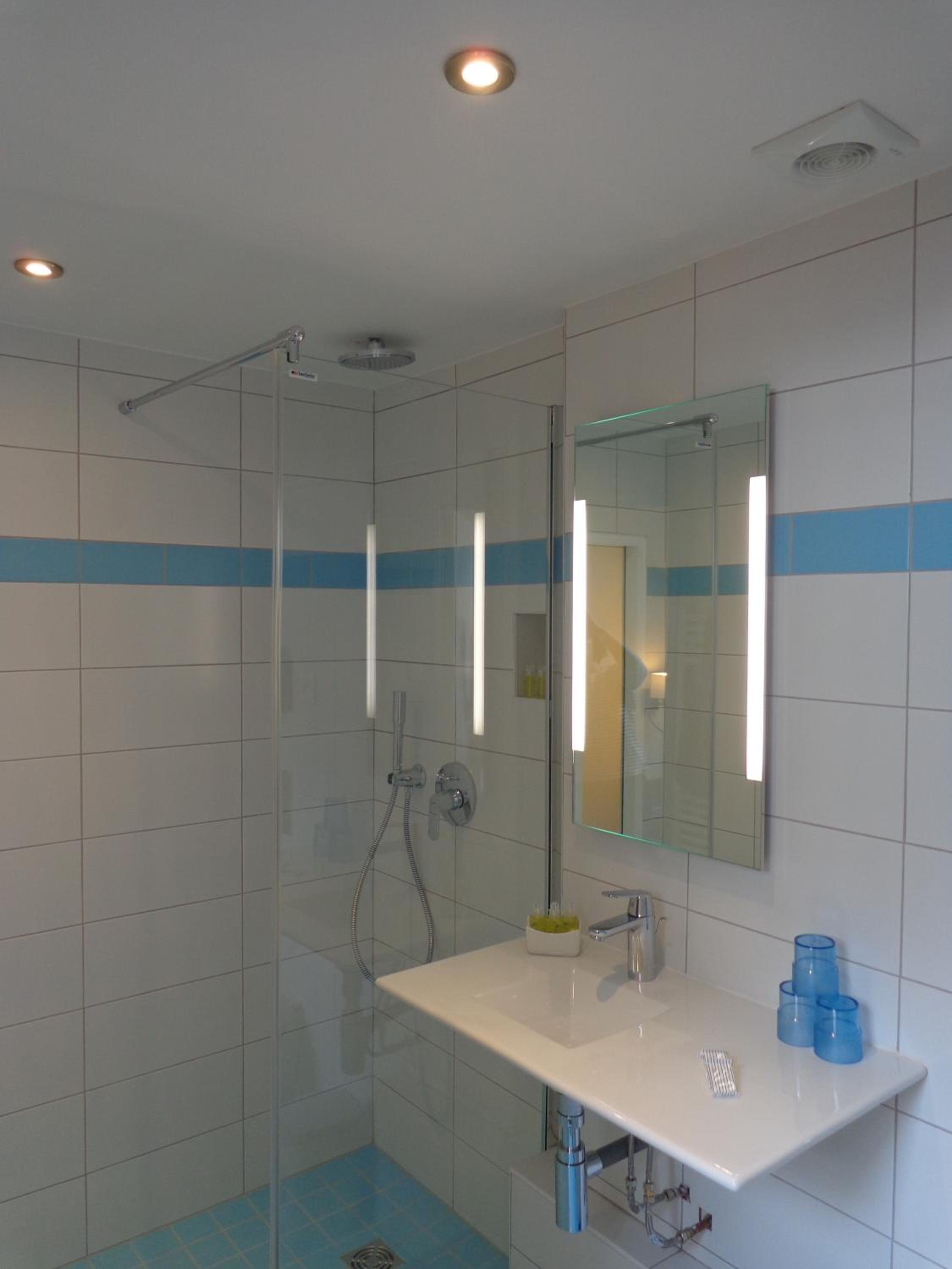 Standard Double or Twin Room - Photo 2