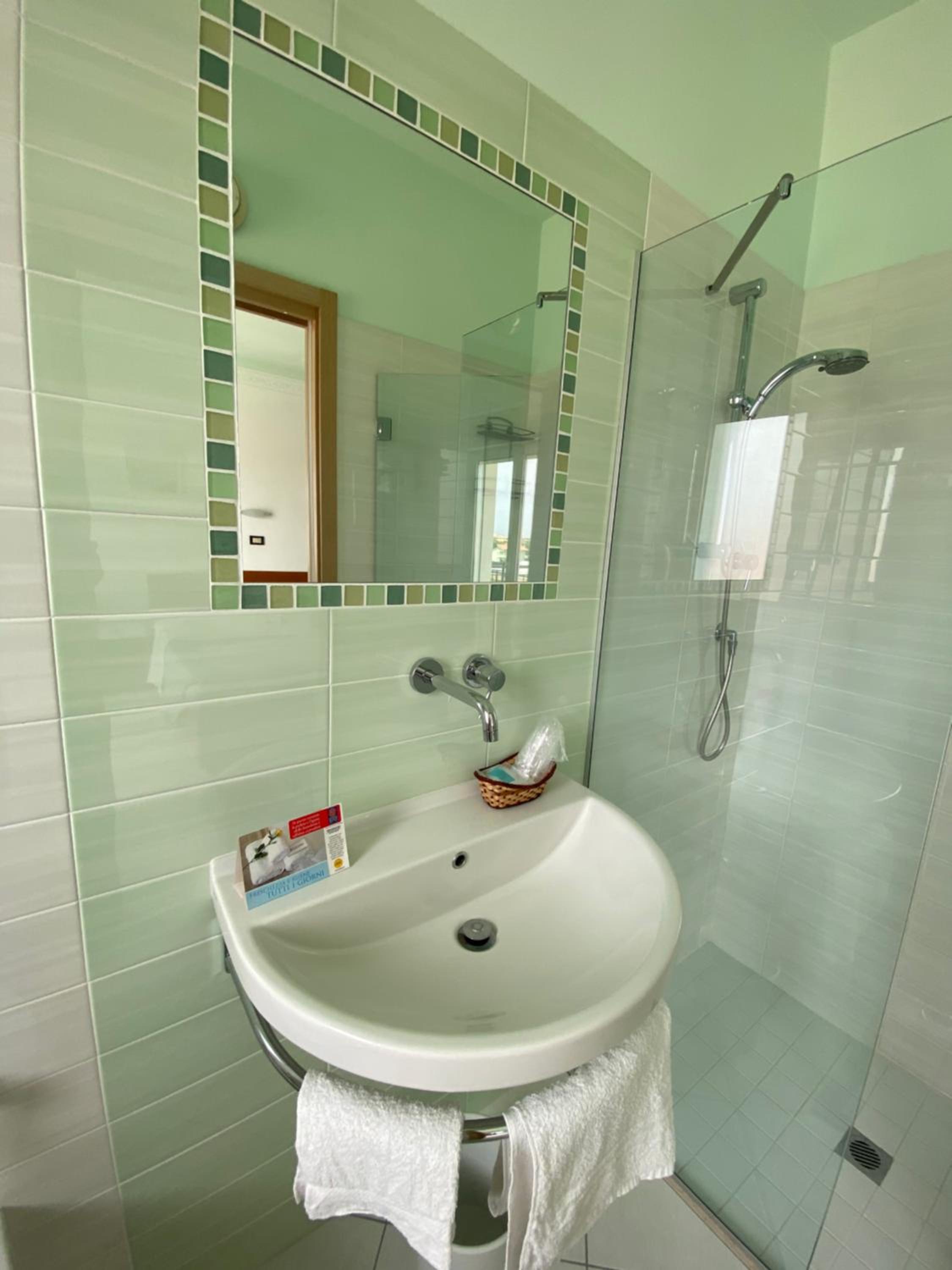 Triple Room - Photo 1
