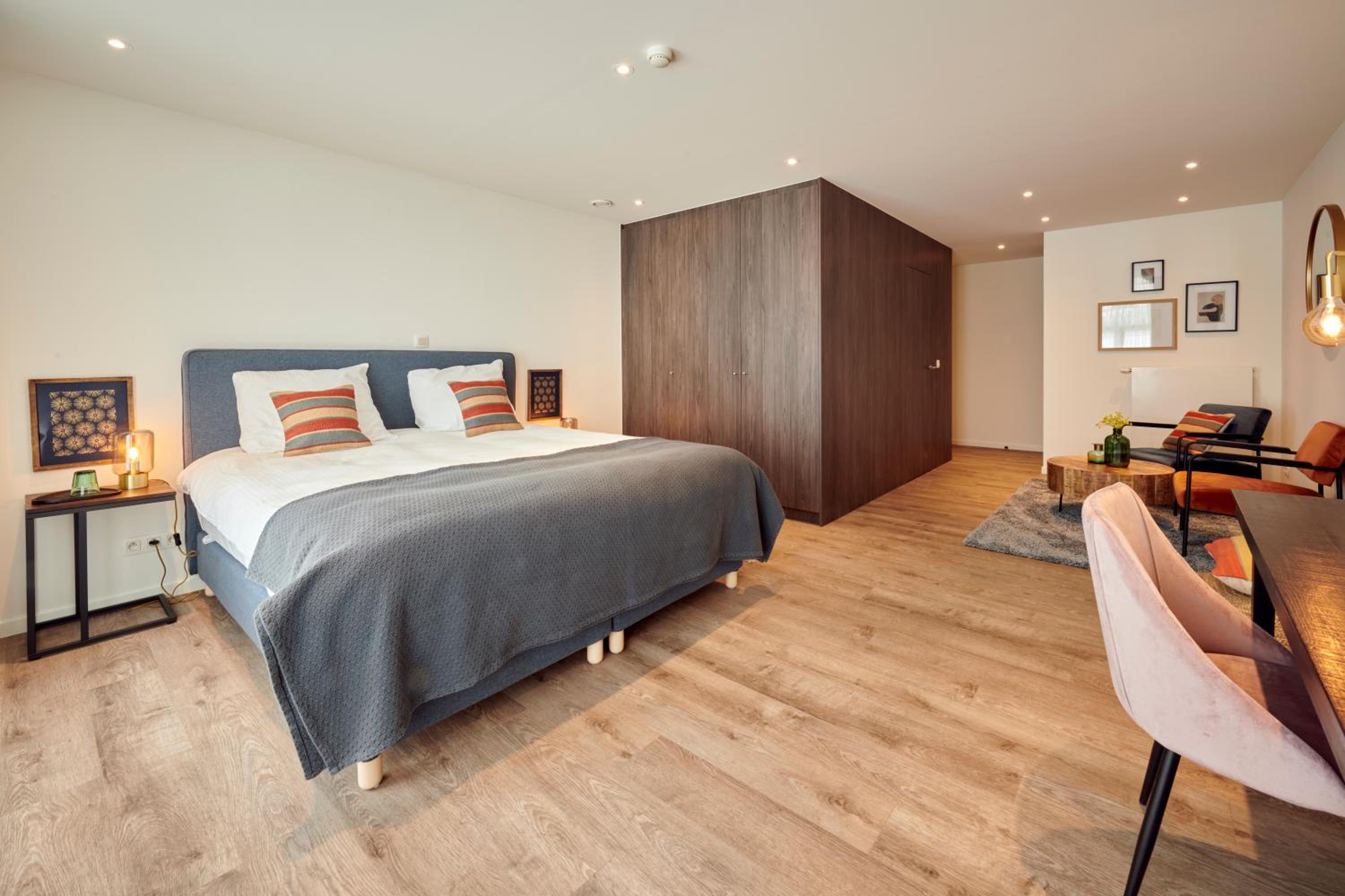 Deluxe Double or Twin Room with City View