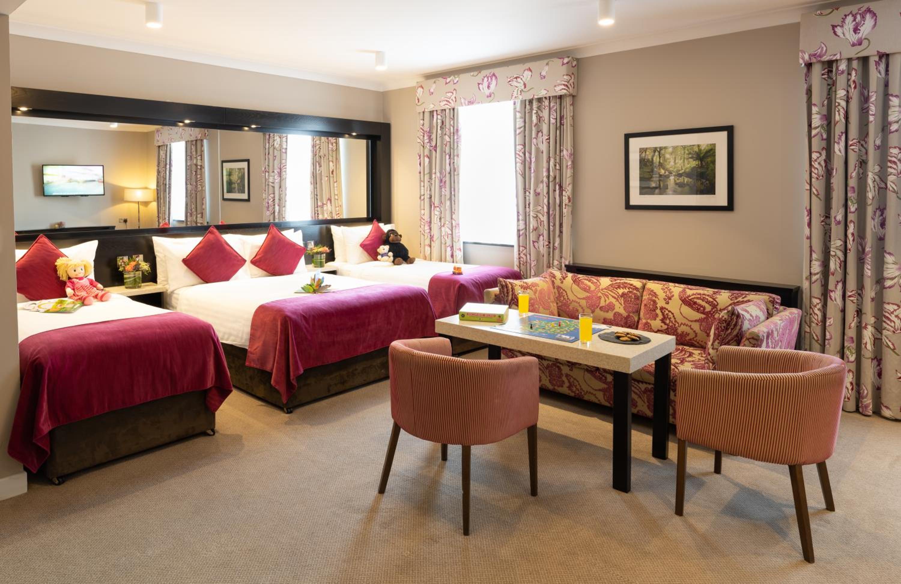 Large Classic Triple Room - Photo 1