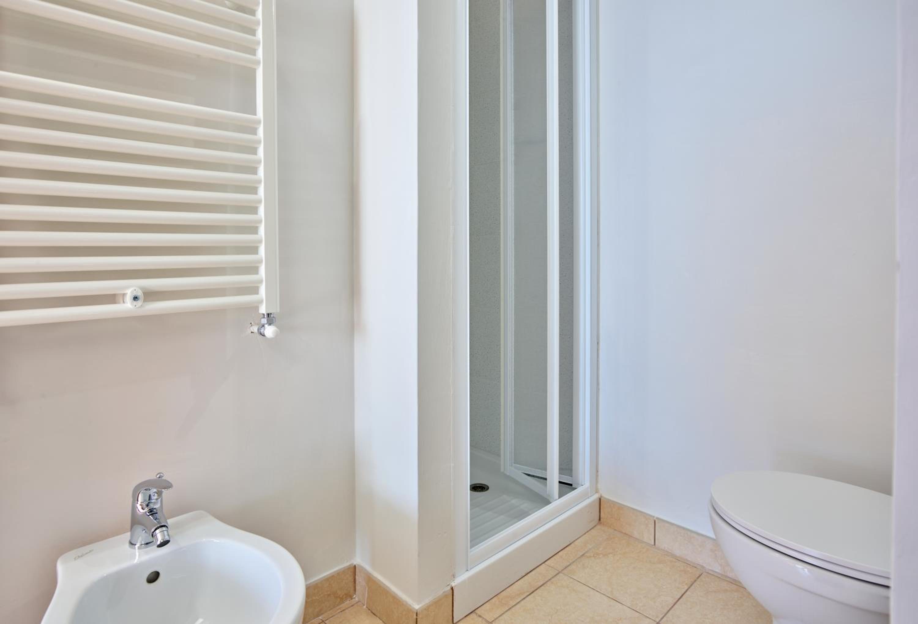 Two-Bedroom Apartment - Photo 9