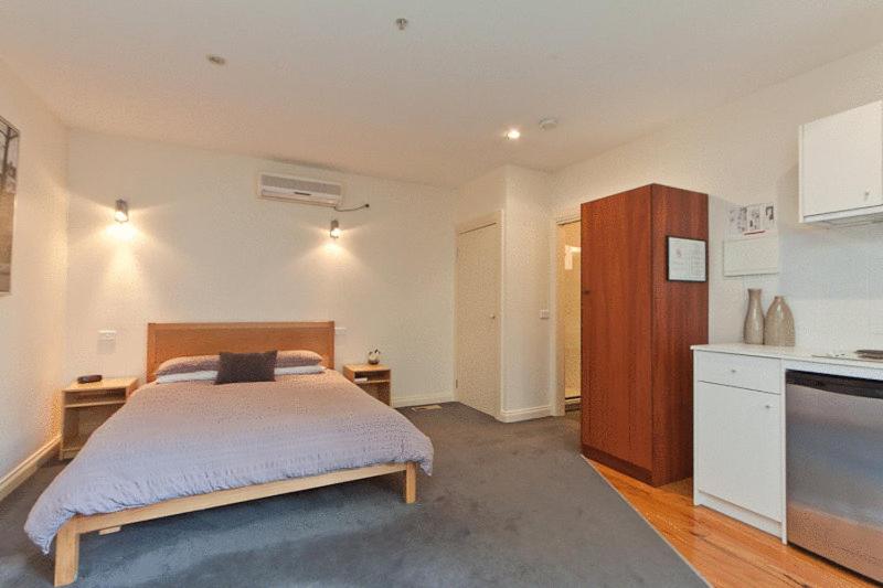 Budget Room - Photo 6