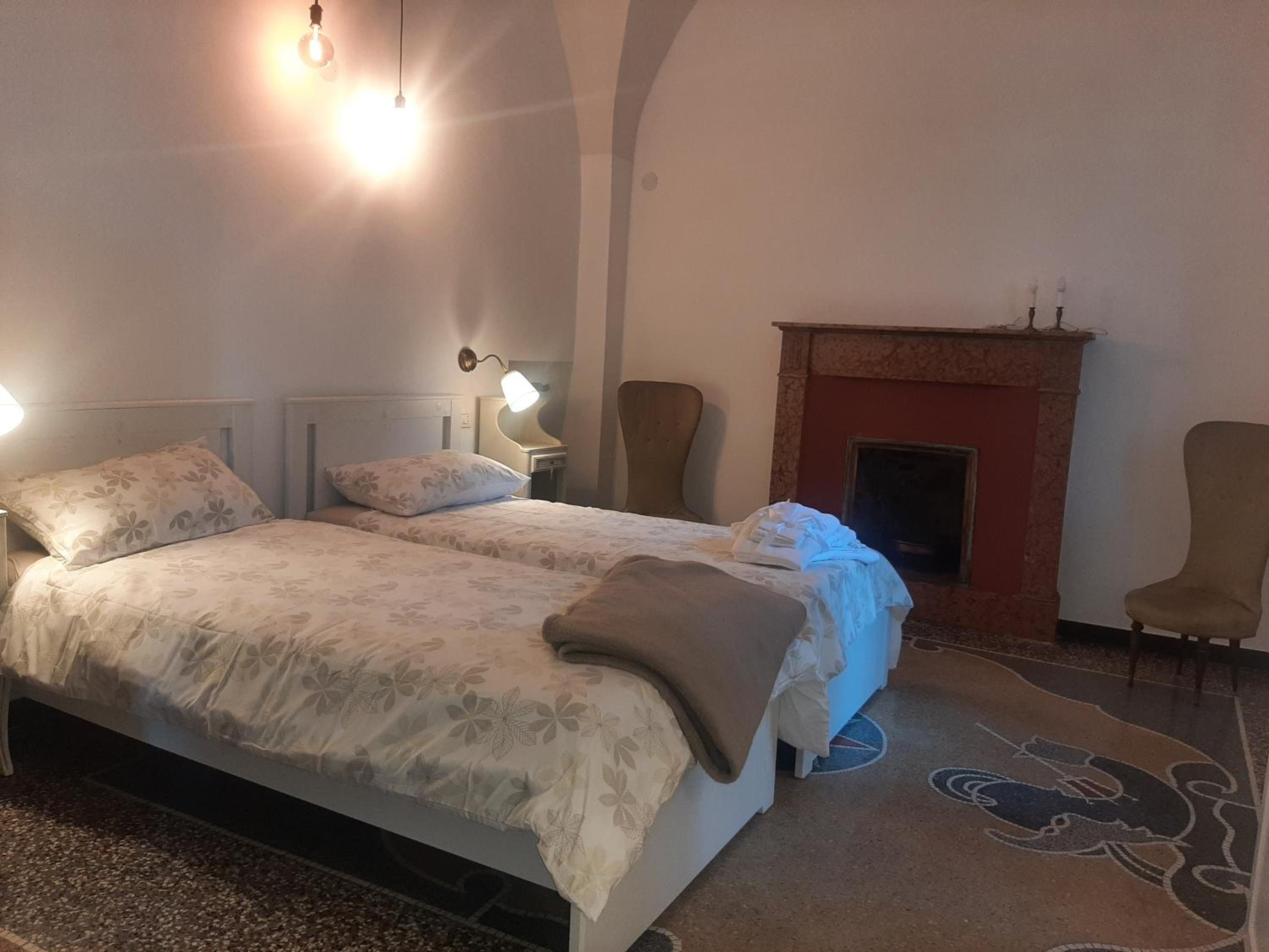 Four-Bedroom House photo 2