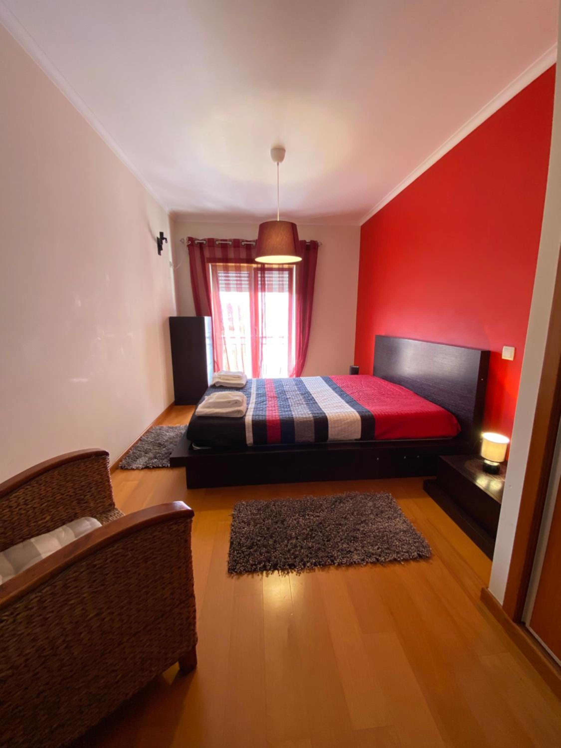 Three-Bedroom Apartment - Photo 20