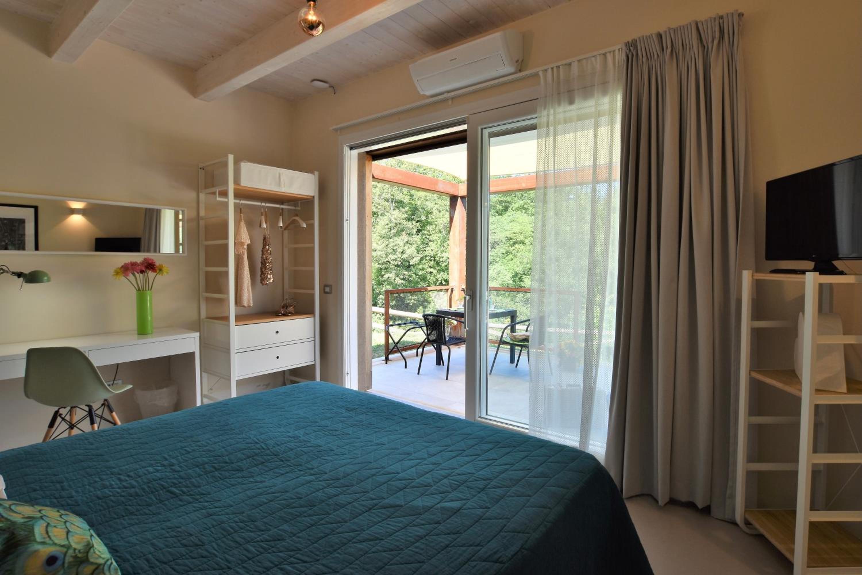 Superior Double Room with Mountain View photo 3