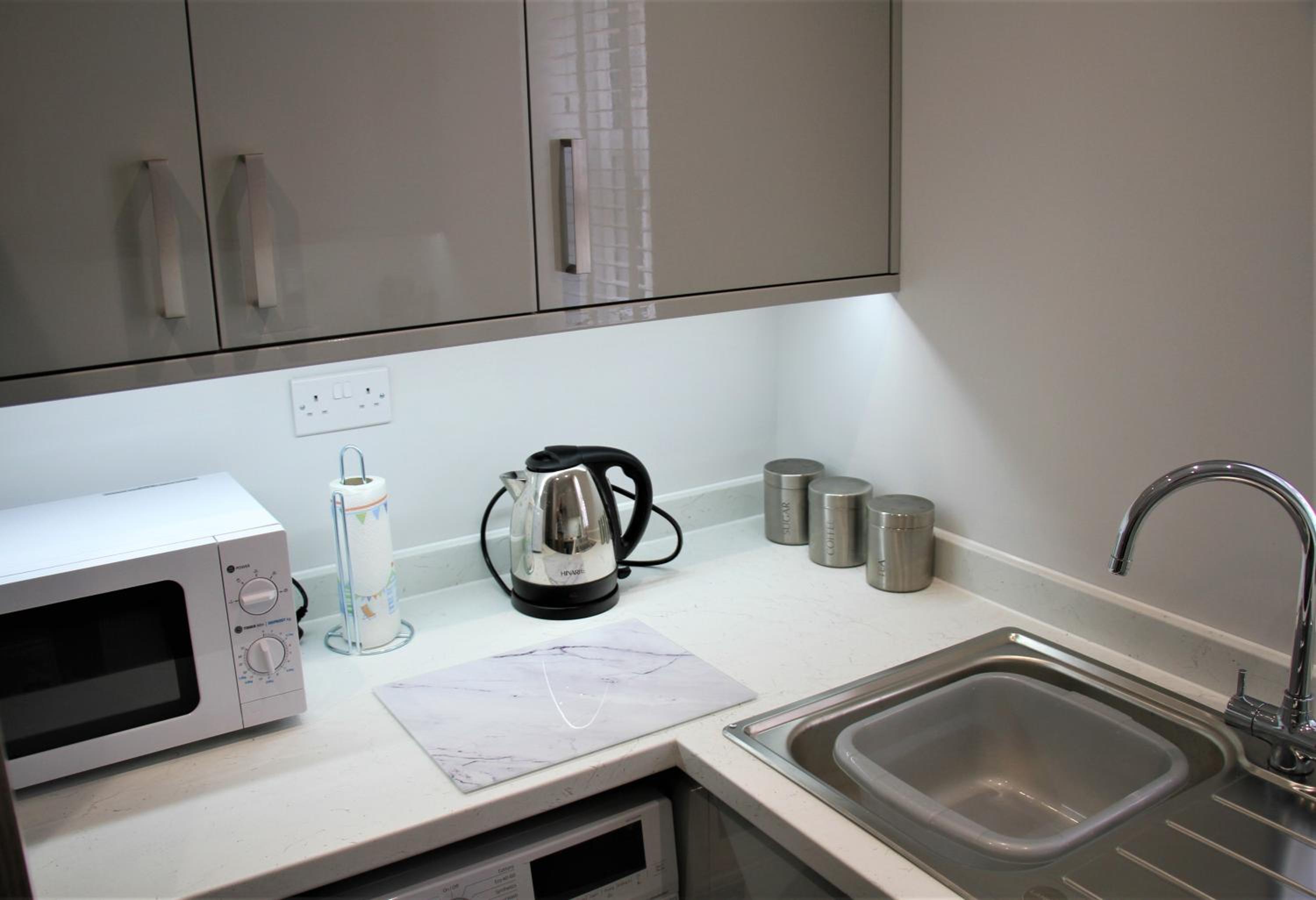 Two-Bedroom Apartment - Photo 25