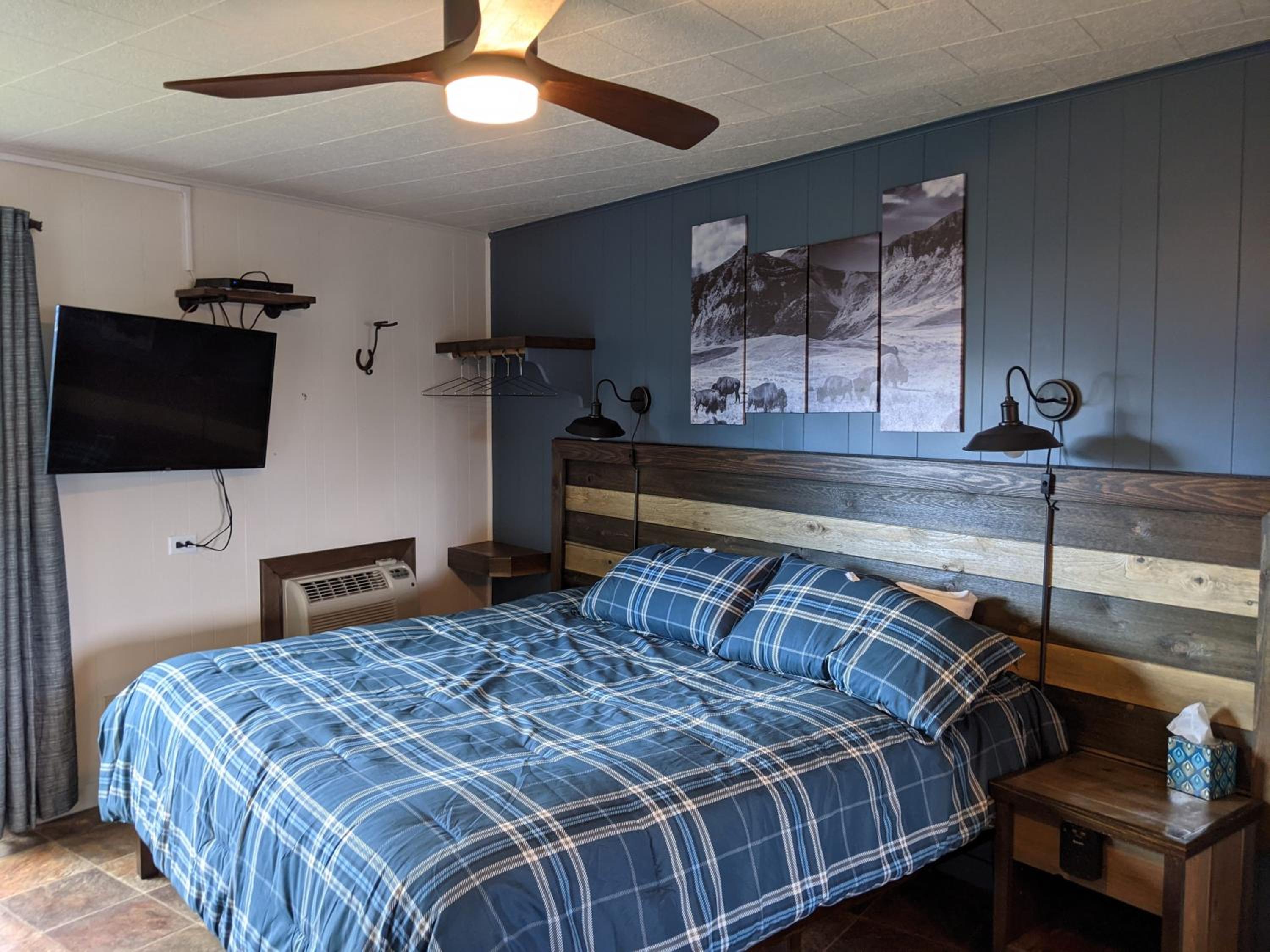Deluxe King Room