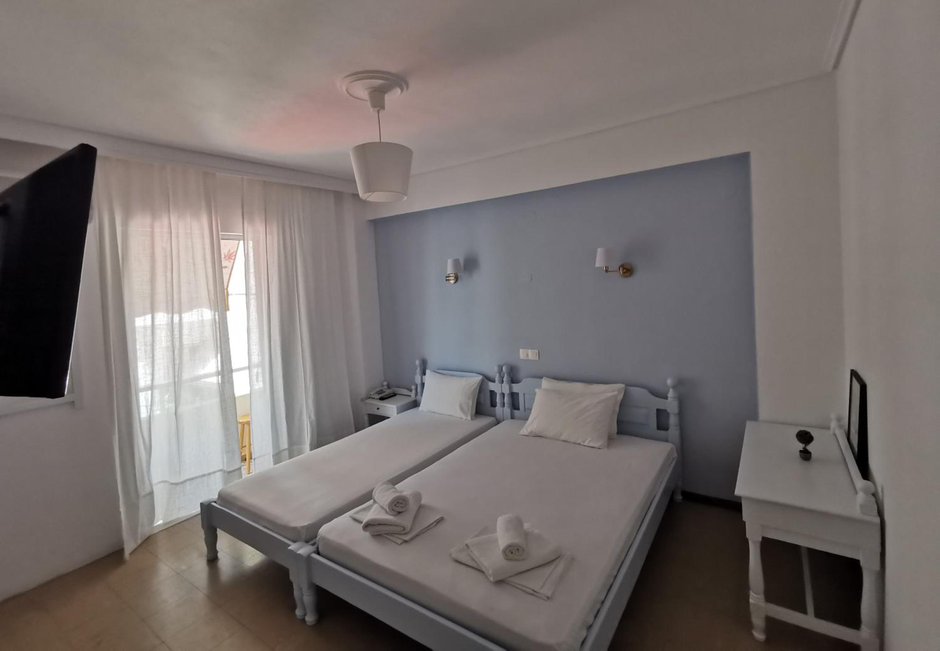 Standard Double or Twin Room photo 2