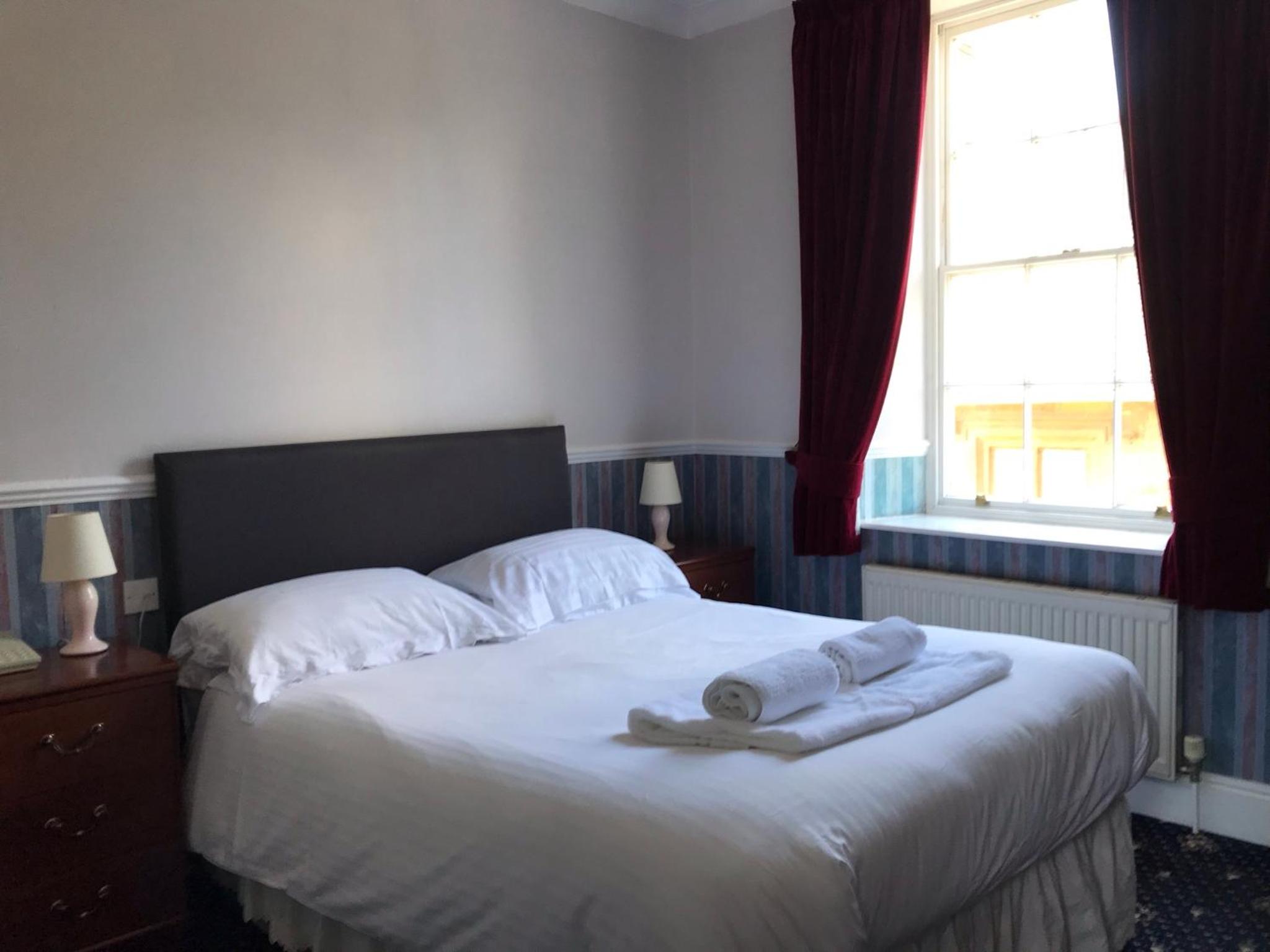 Double Room with Private Bathroom - Photo 3