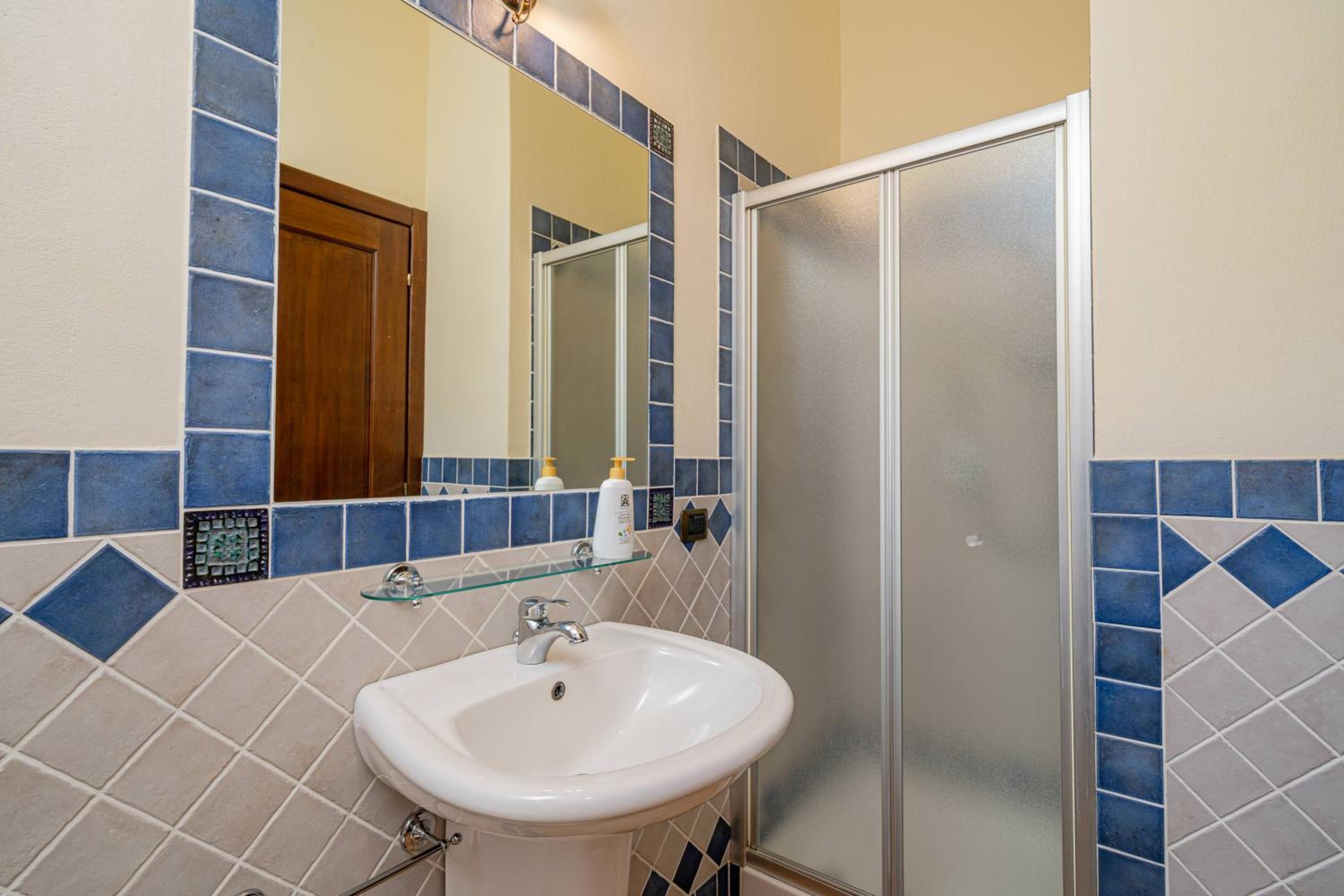 Double Room with Patio and Garden View photo 3
