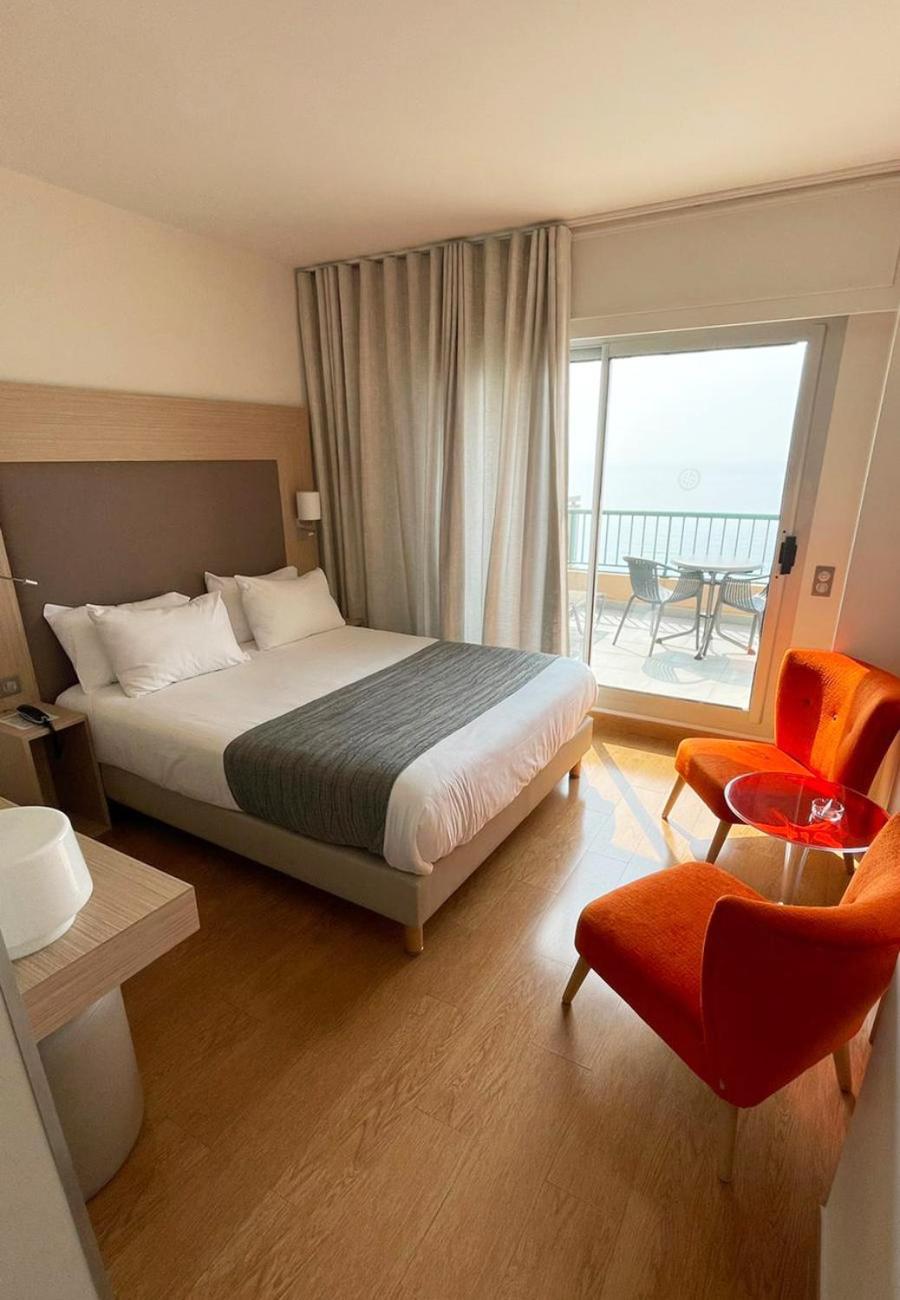 Double/twin Room with Sea View and Balcony