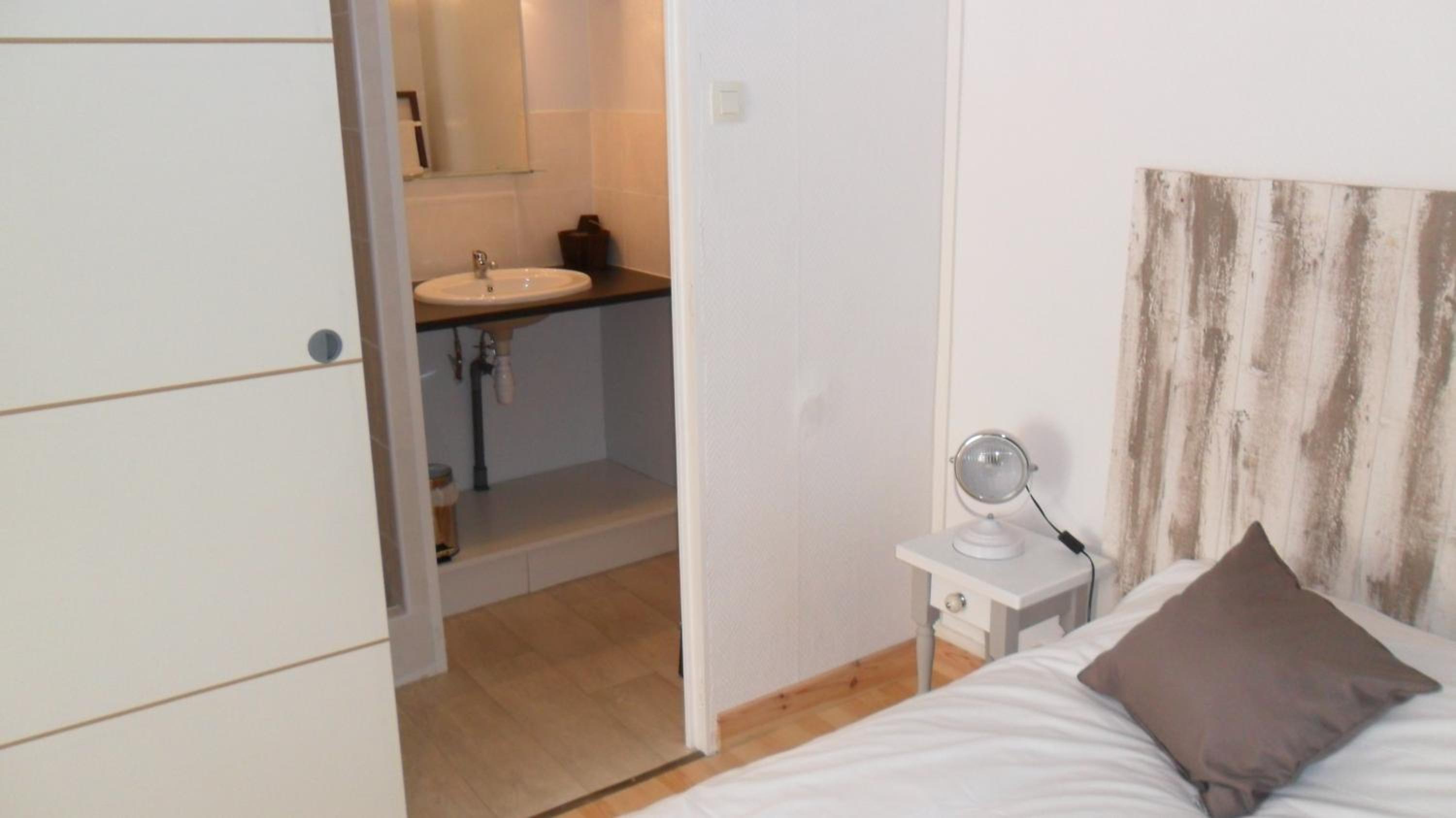 Family Double Room - Photo 4