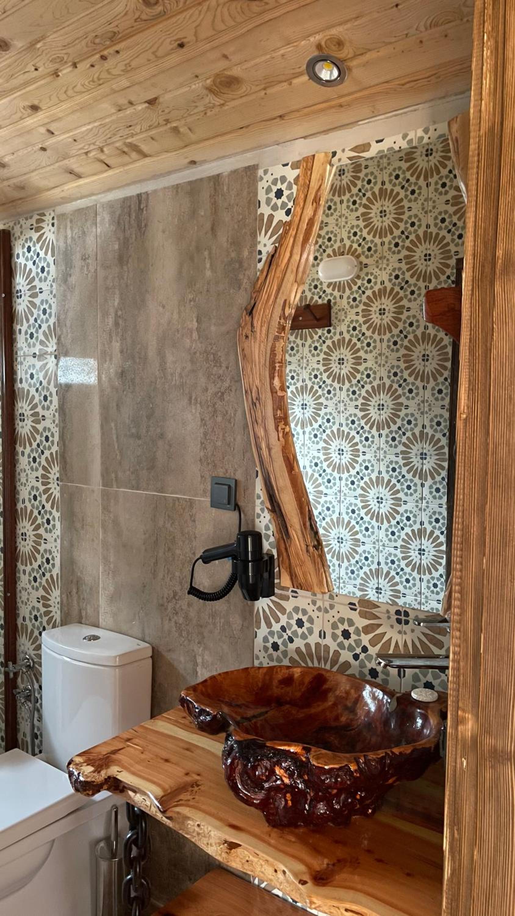 Deluxe Bungalow with Sea View - Photo 5