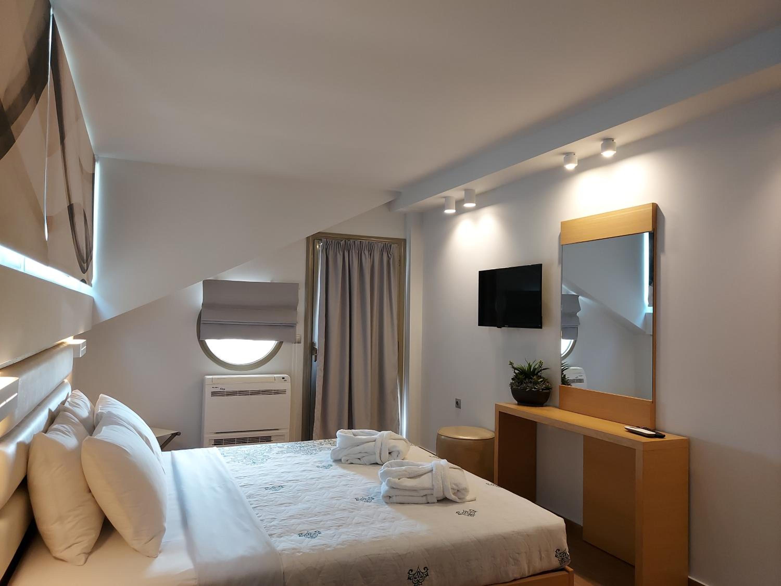 Deluxe Double Room with Sea View
