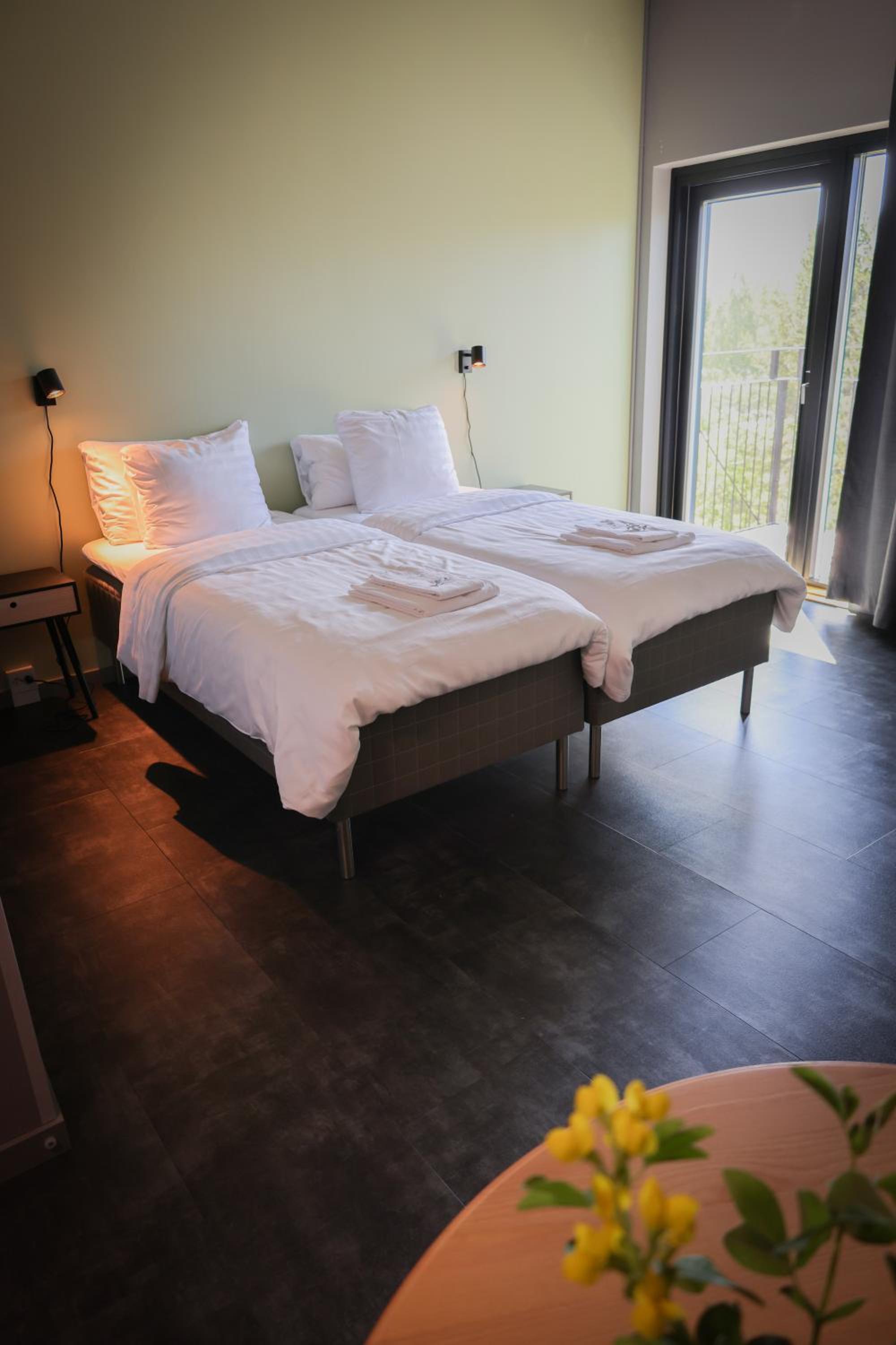 Standard Twin Room - Photo 20
