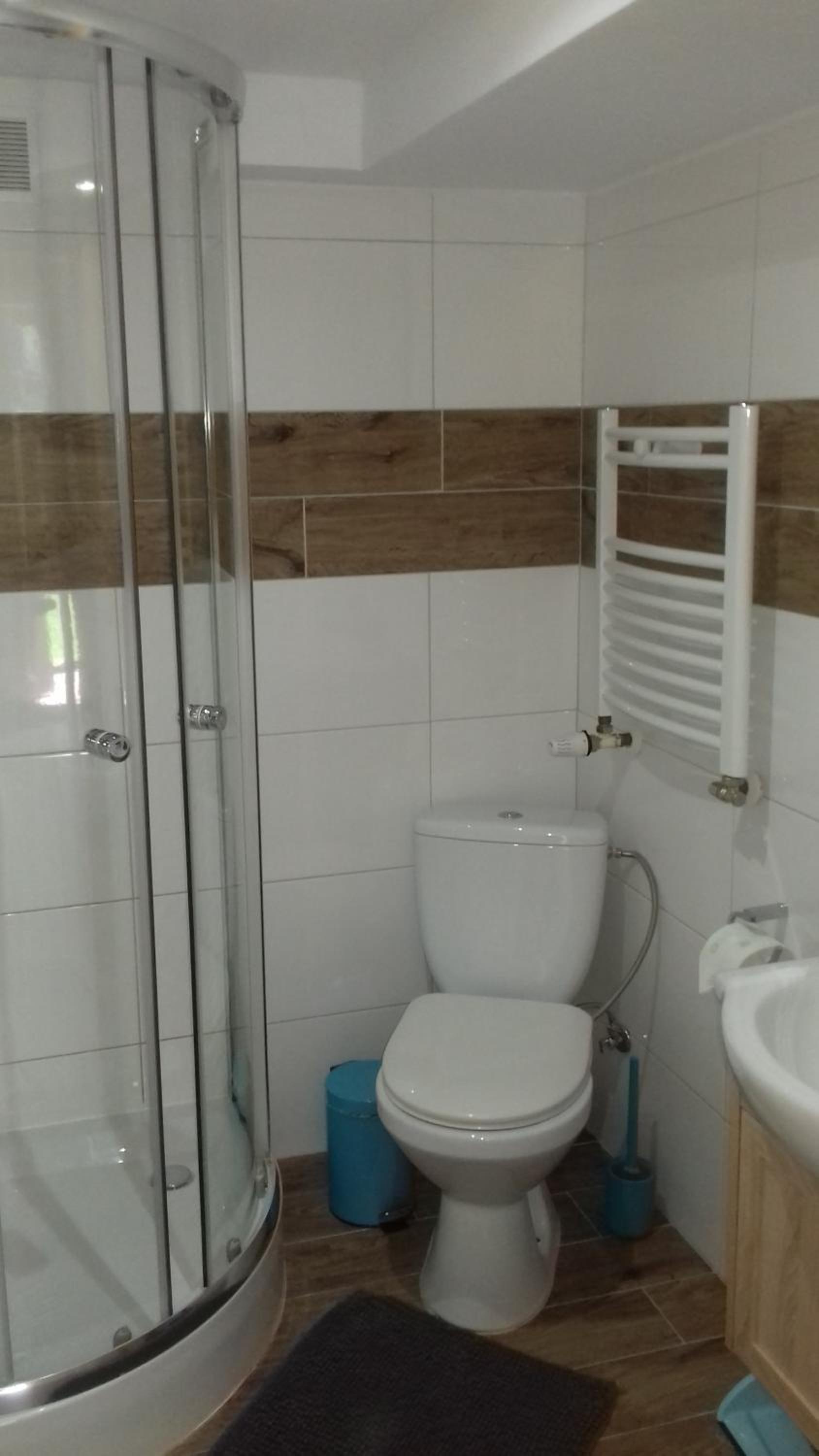 Apartment with Terrace - Photo 9
