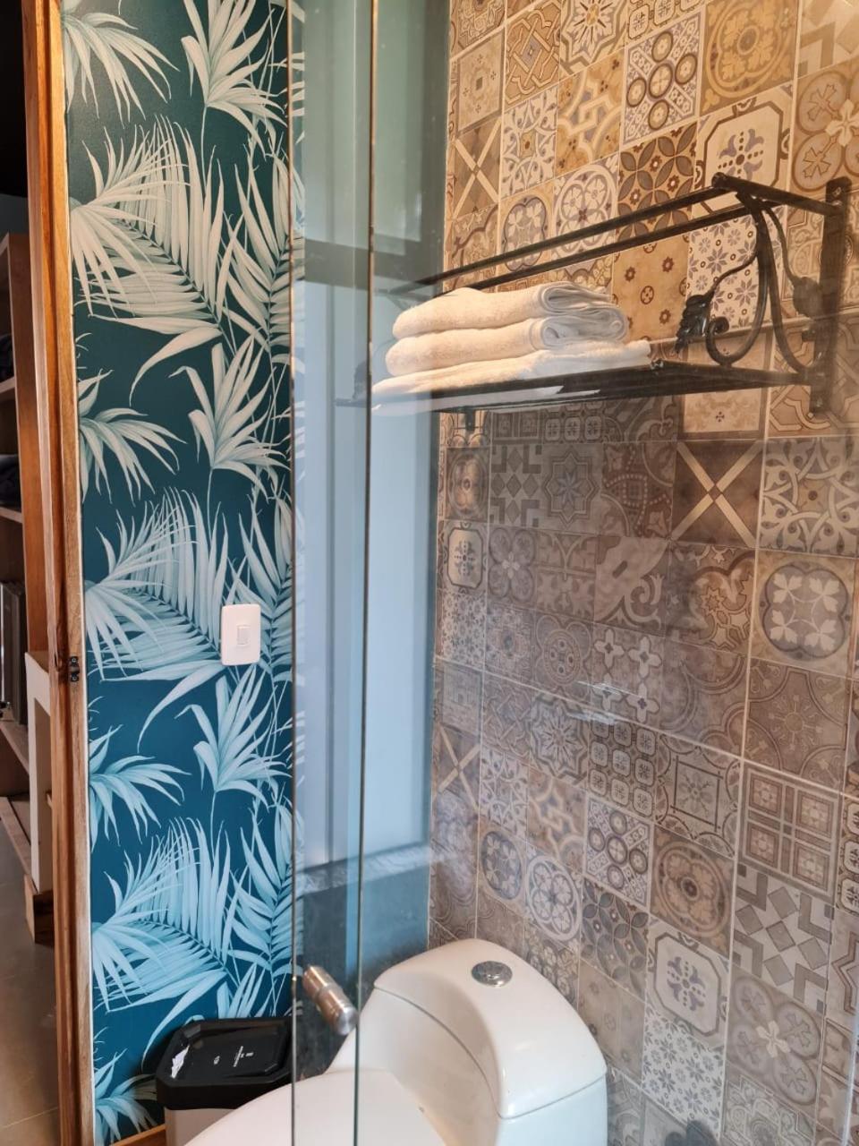 Triple Room with Balcony - Photo 9