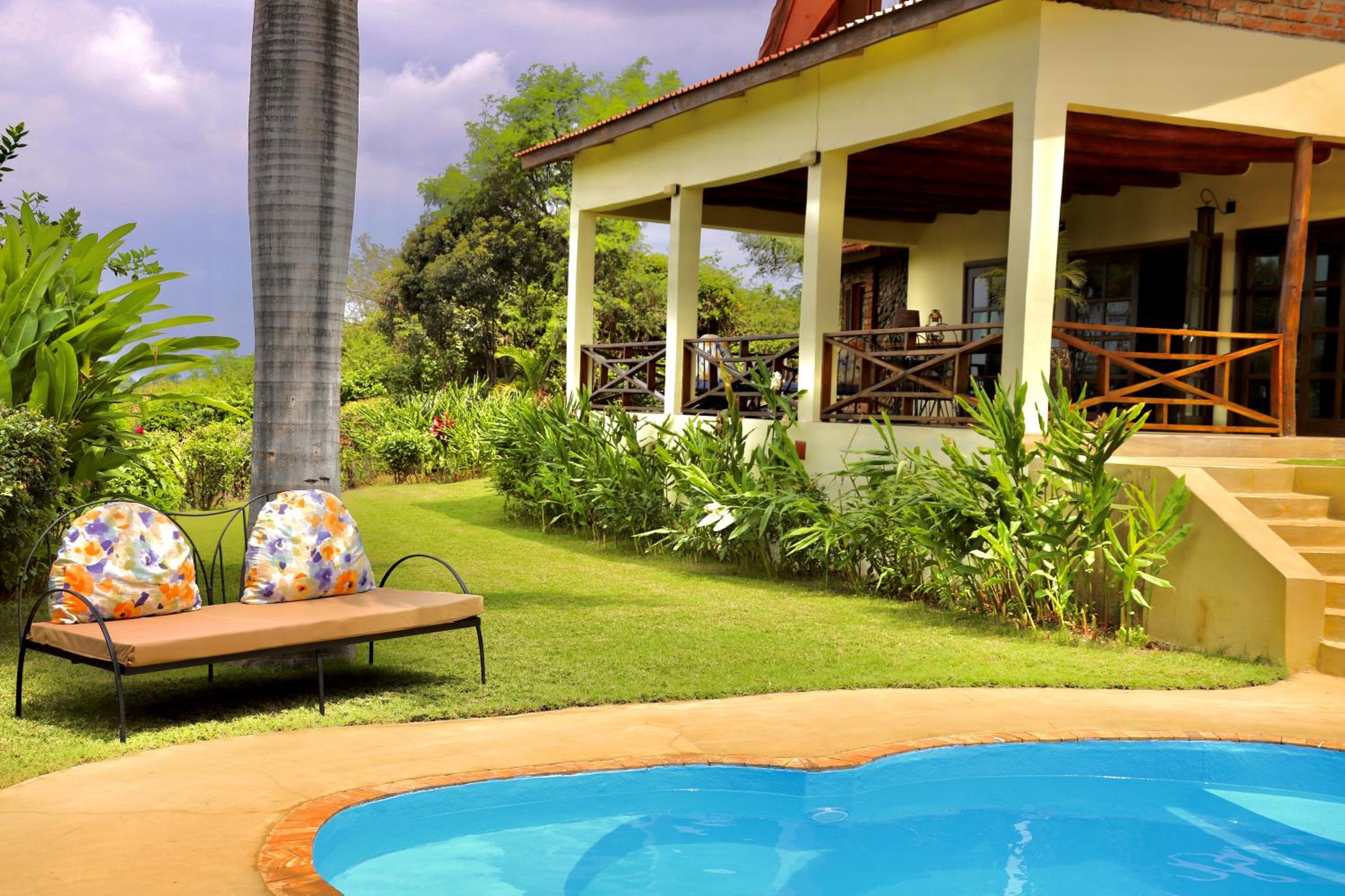 Family Bungalow - Photo 5
