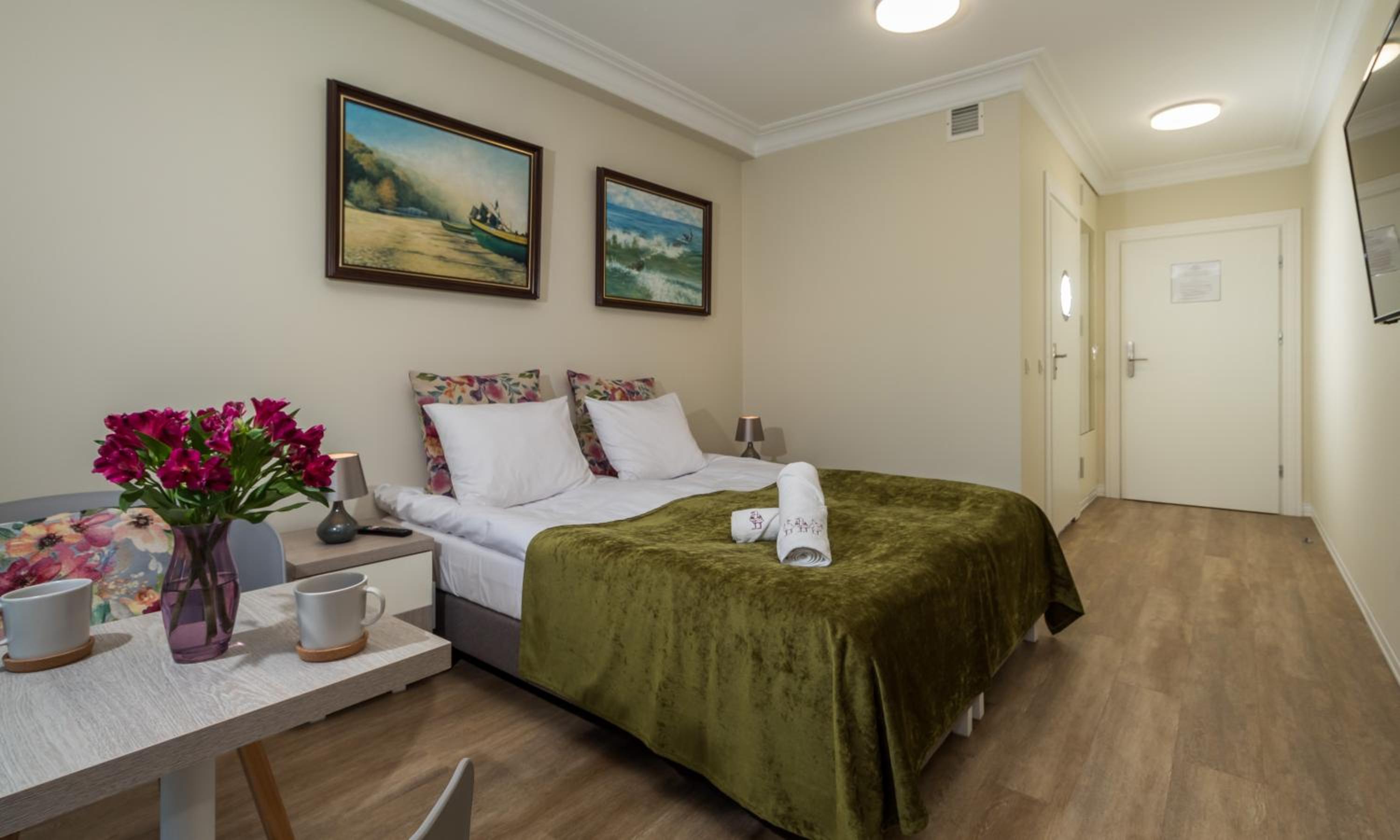 Double Room with Private Bathroom photo 3