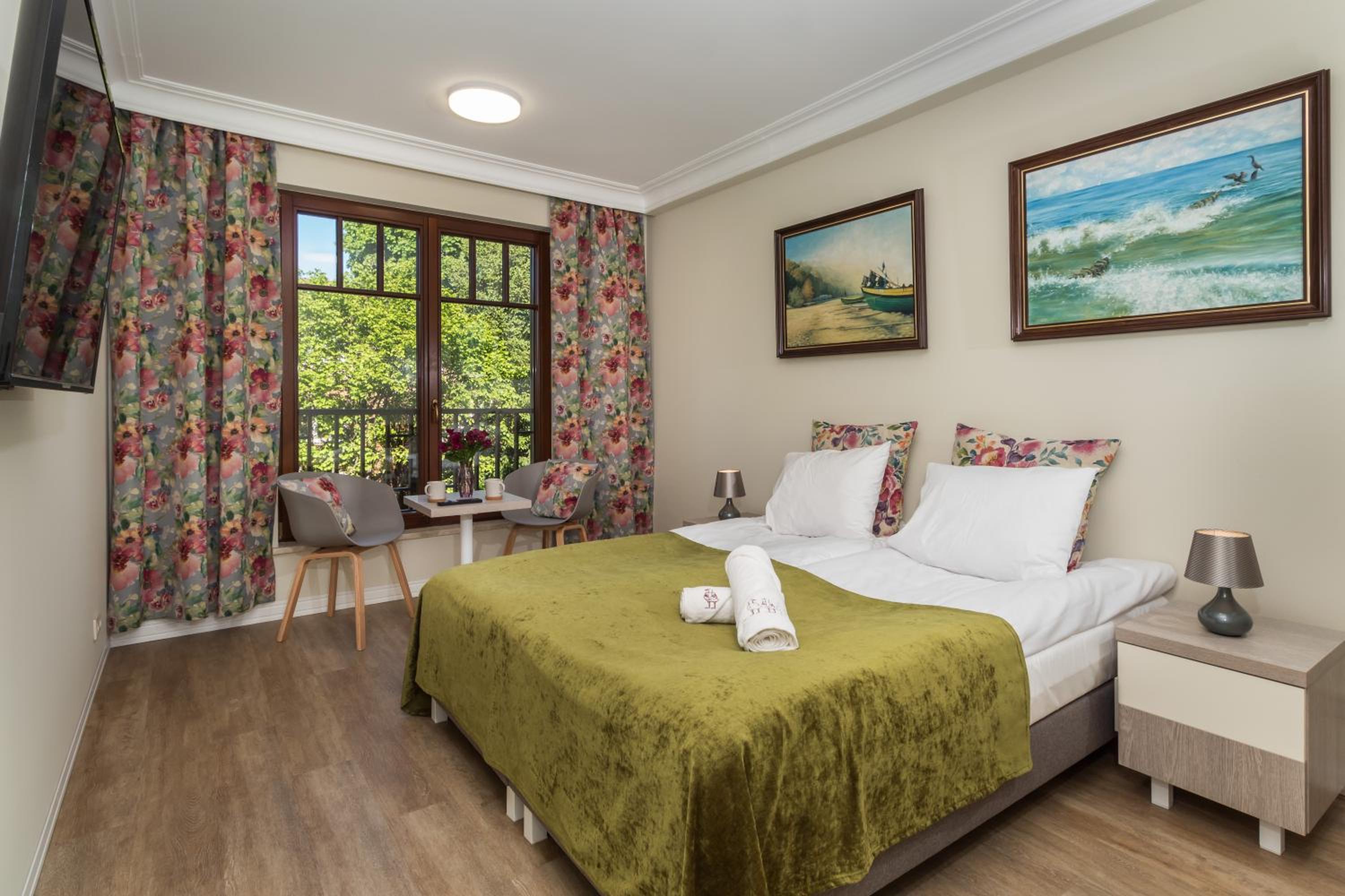 Double Room with Private Bathroom photo 2