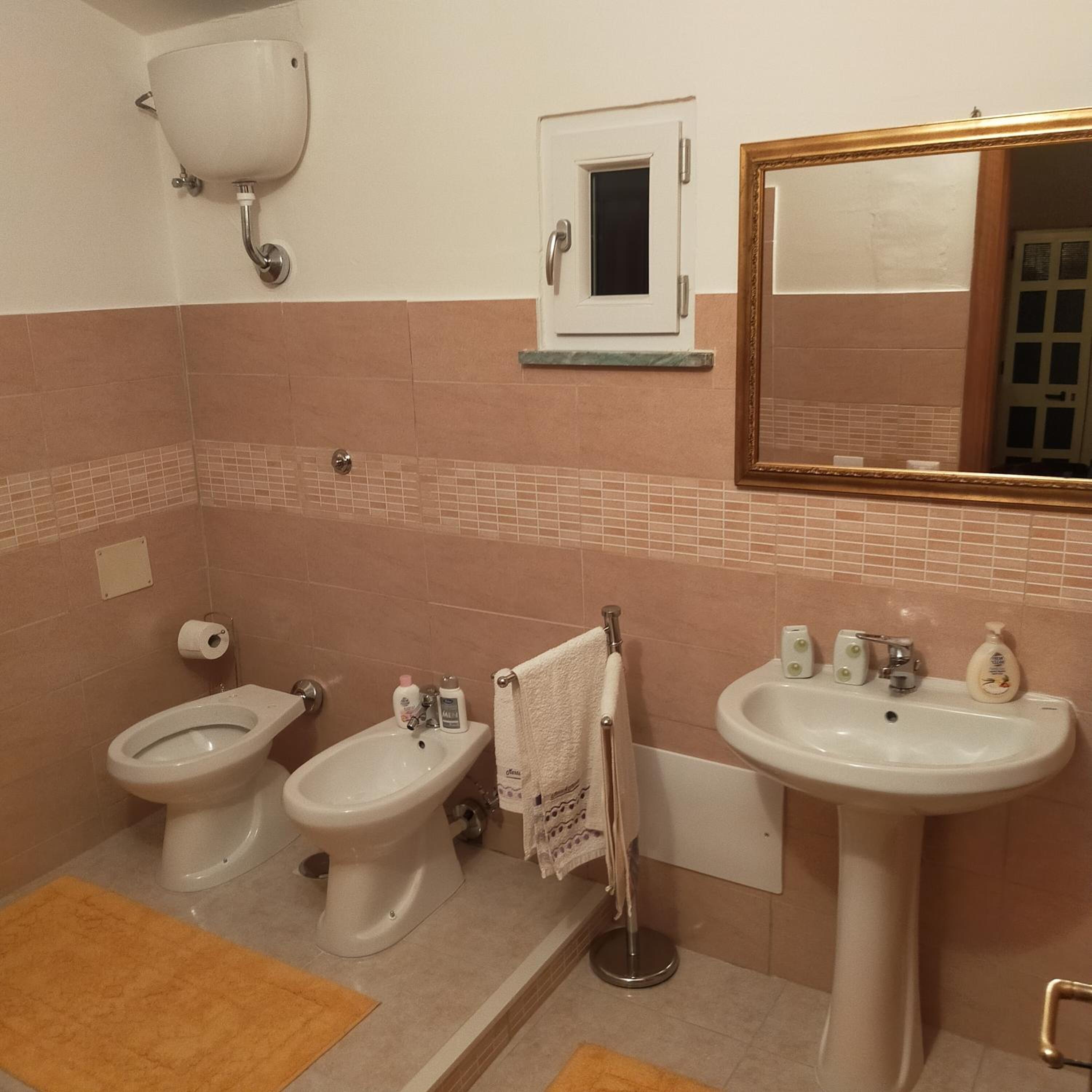 Triple Room with Private Bathroom - Photo 15