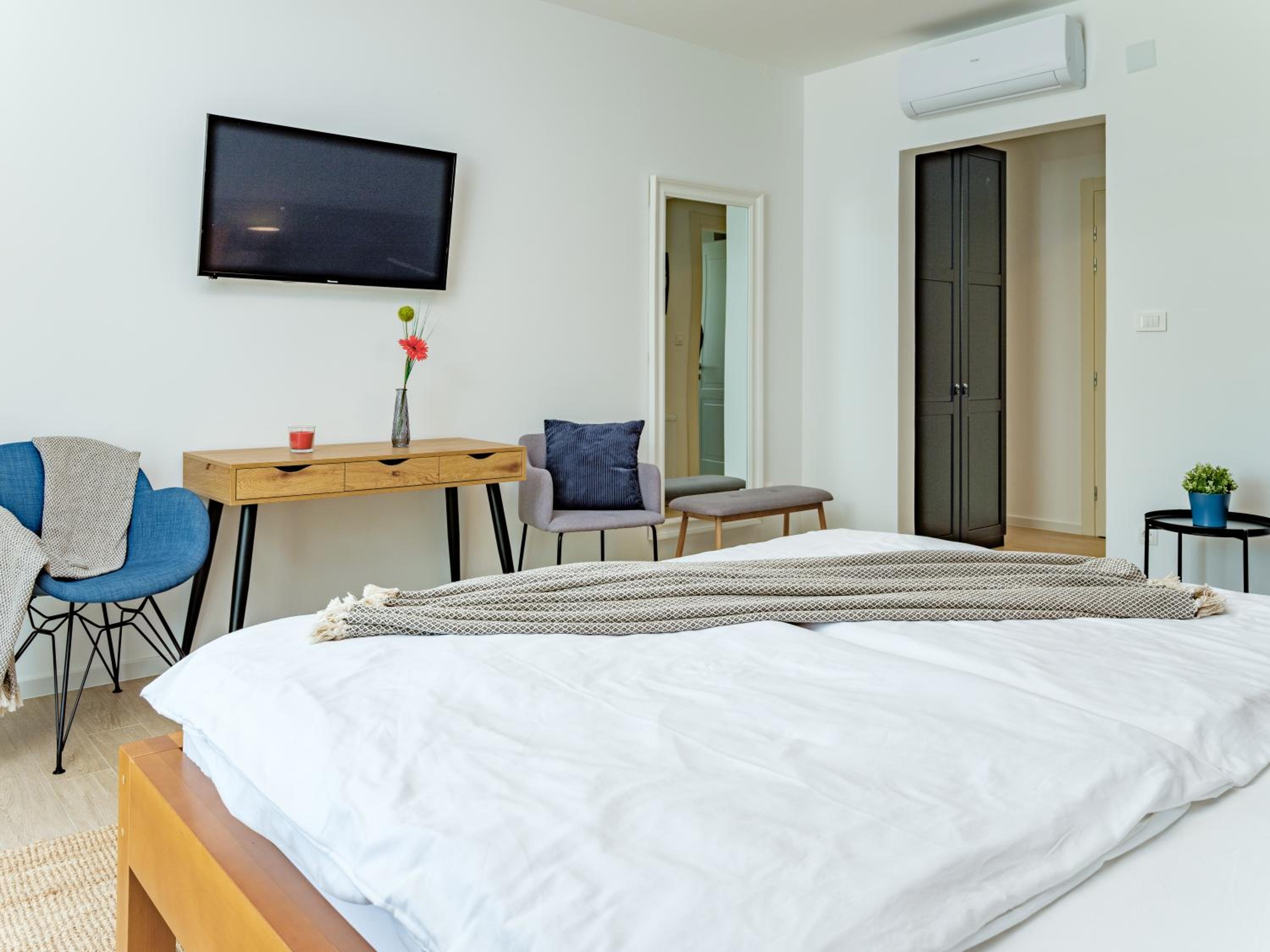  Comfort Double Room with Terrace - Photo 14